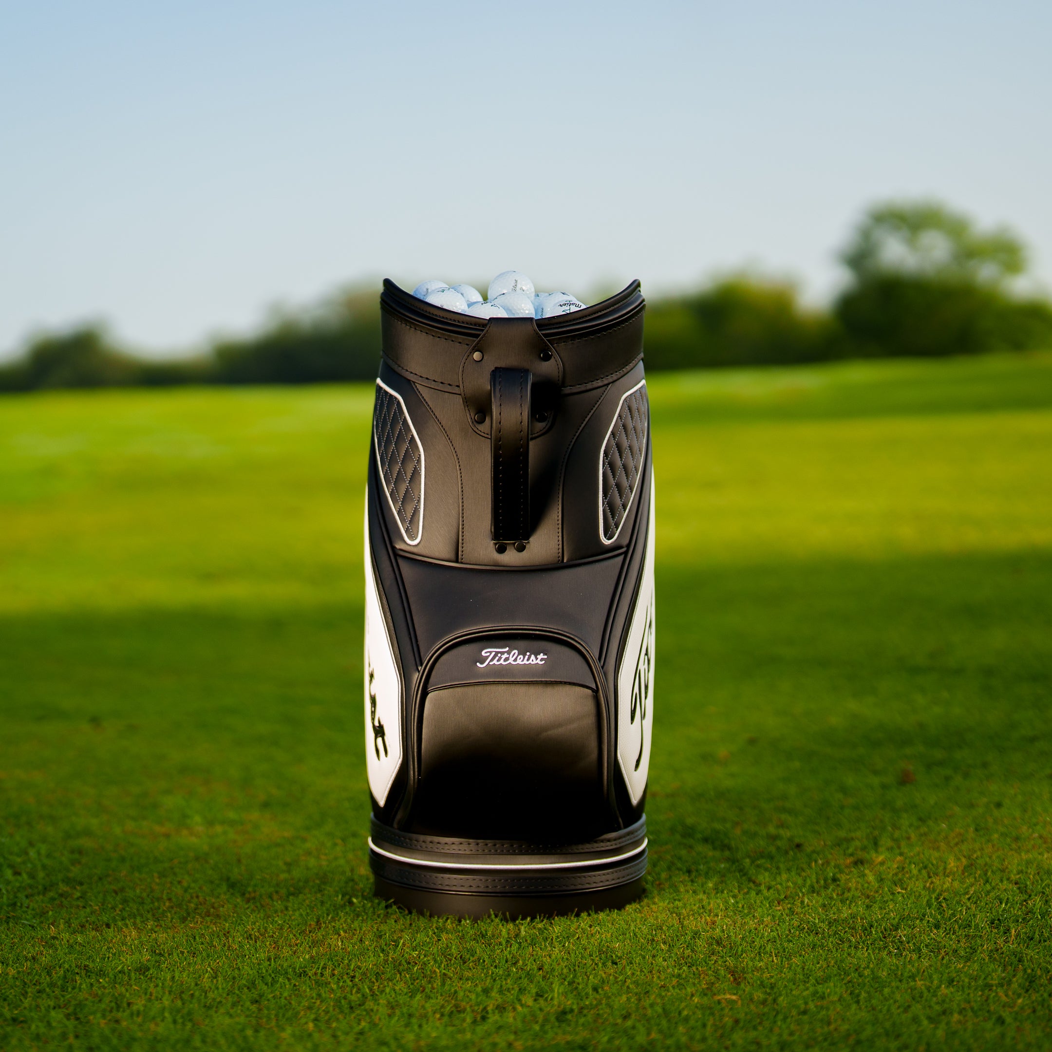 The Motier Titleist Tour Den Caddie