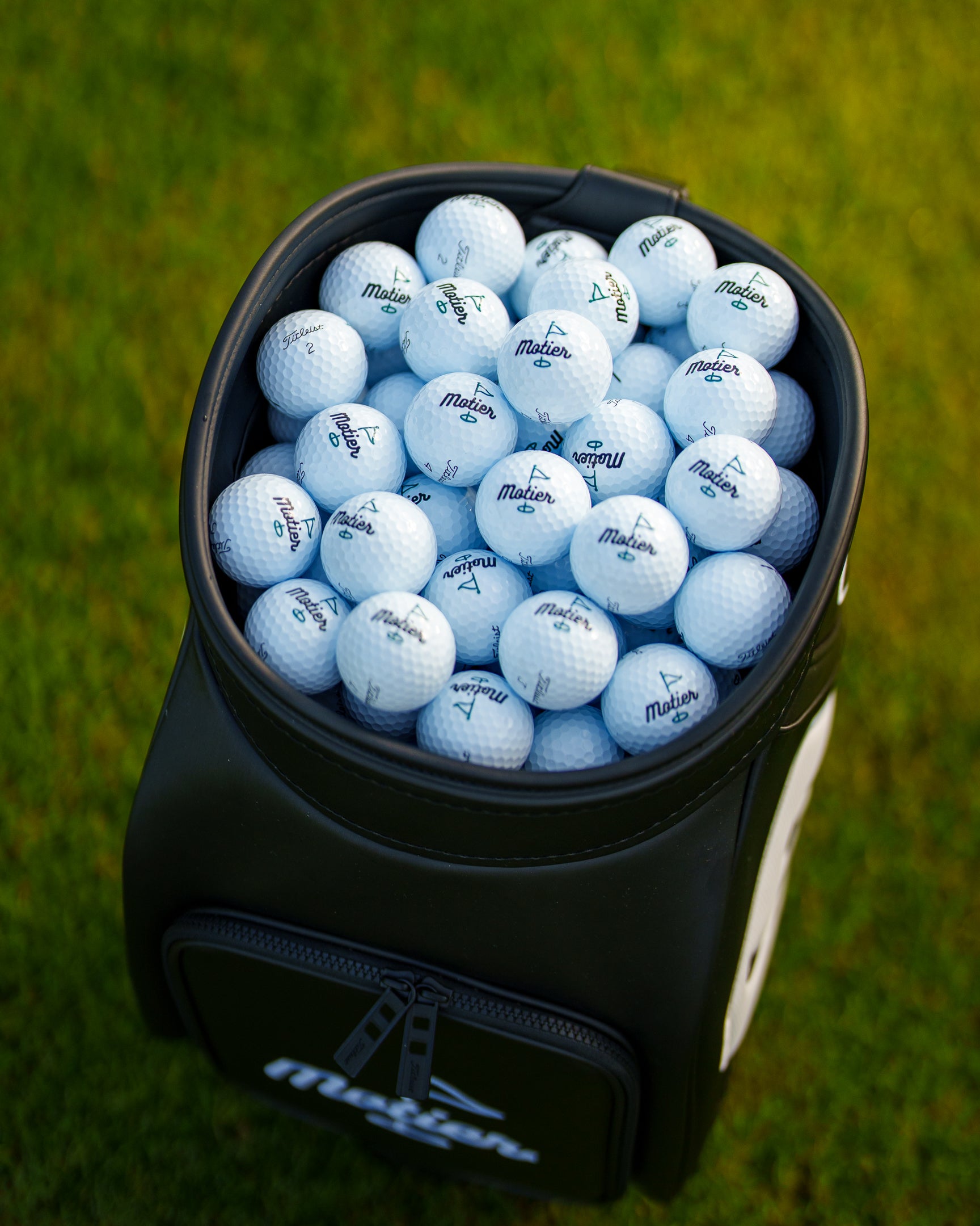The Motier Titleist Tour Den Caddie