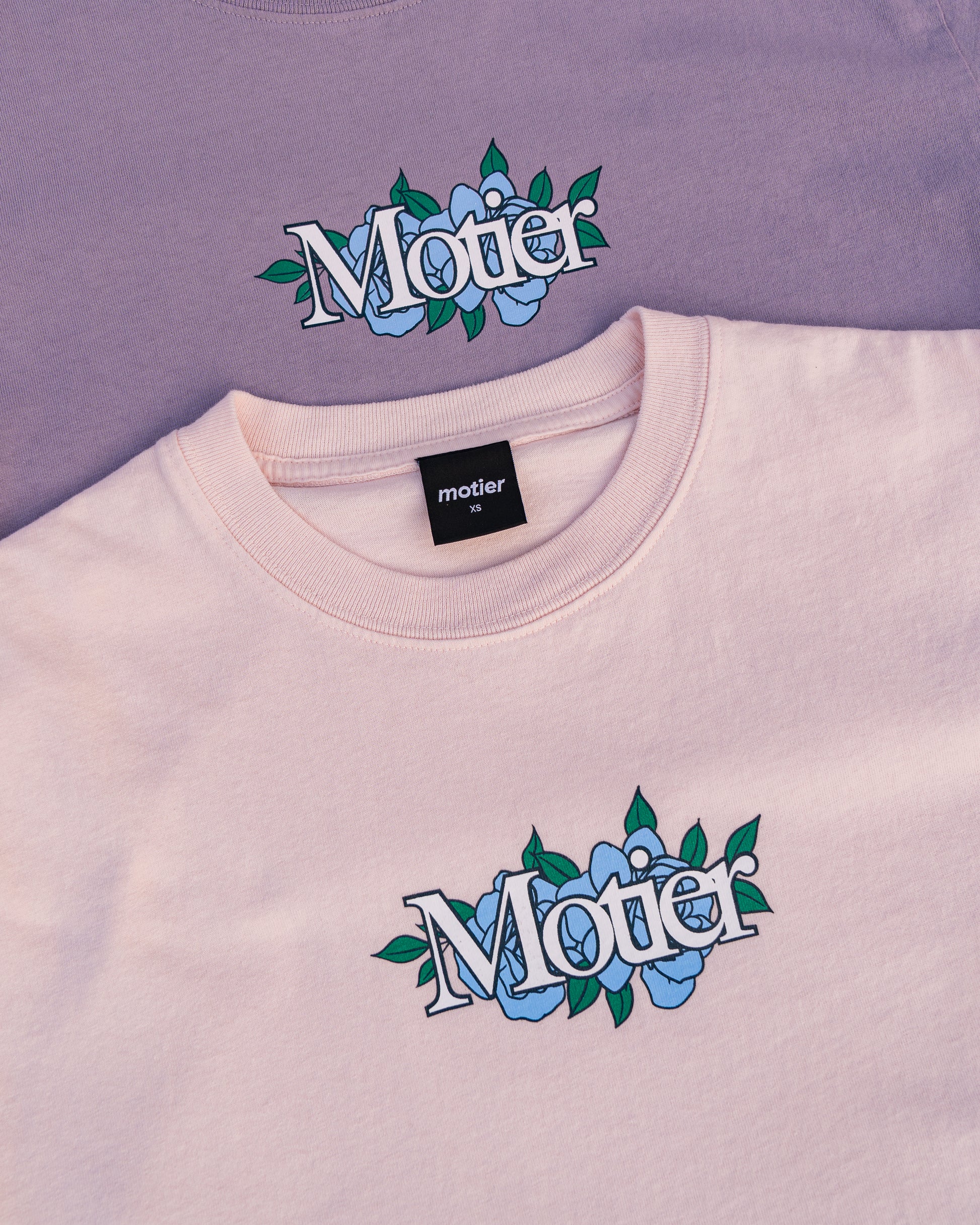 The Spring Floral Luxe Tee (Lavender Grey) - Motier Lafayette 