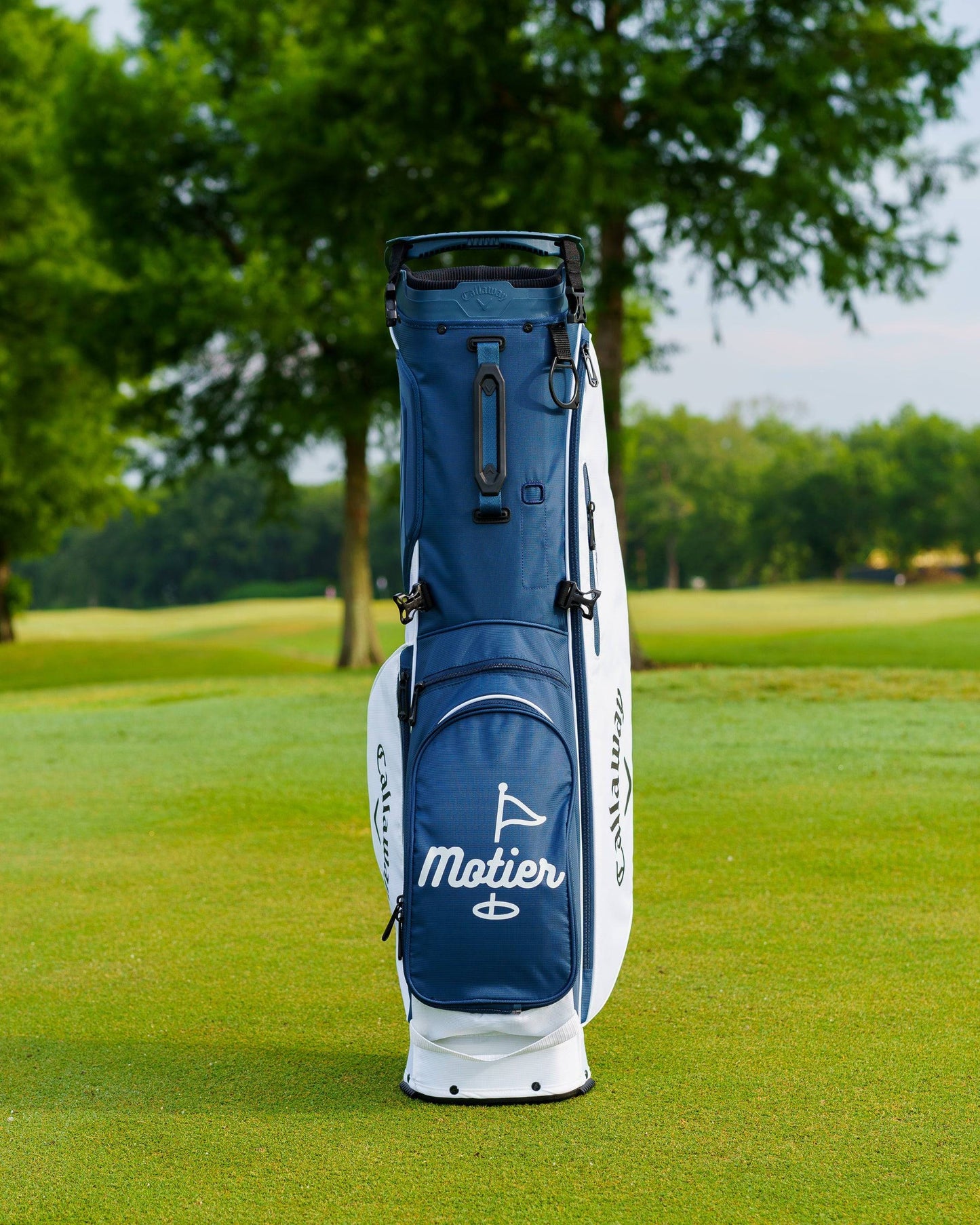 The Motier Fairway C Callaway Tour Golf Bag (Navy/White)