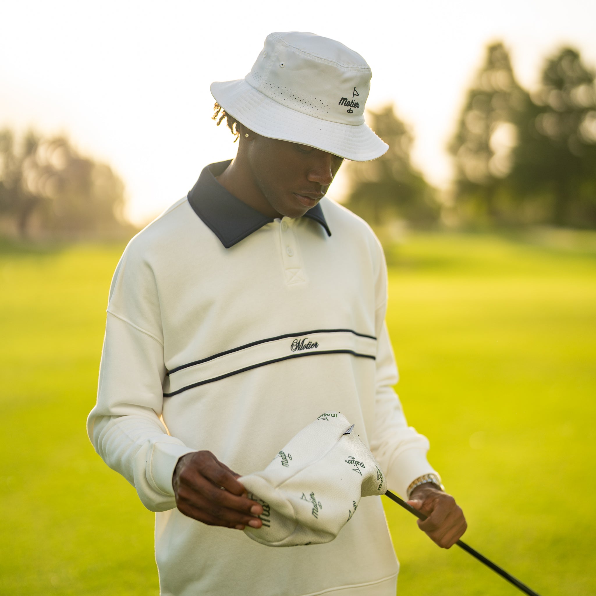The Motier Pin Barrel Driver Headcover (White) - Motier Lafayette 