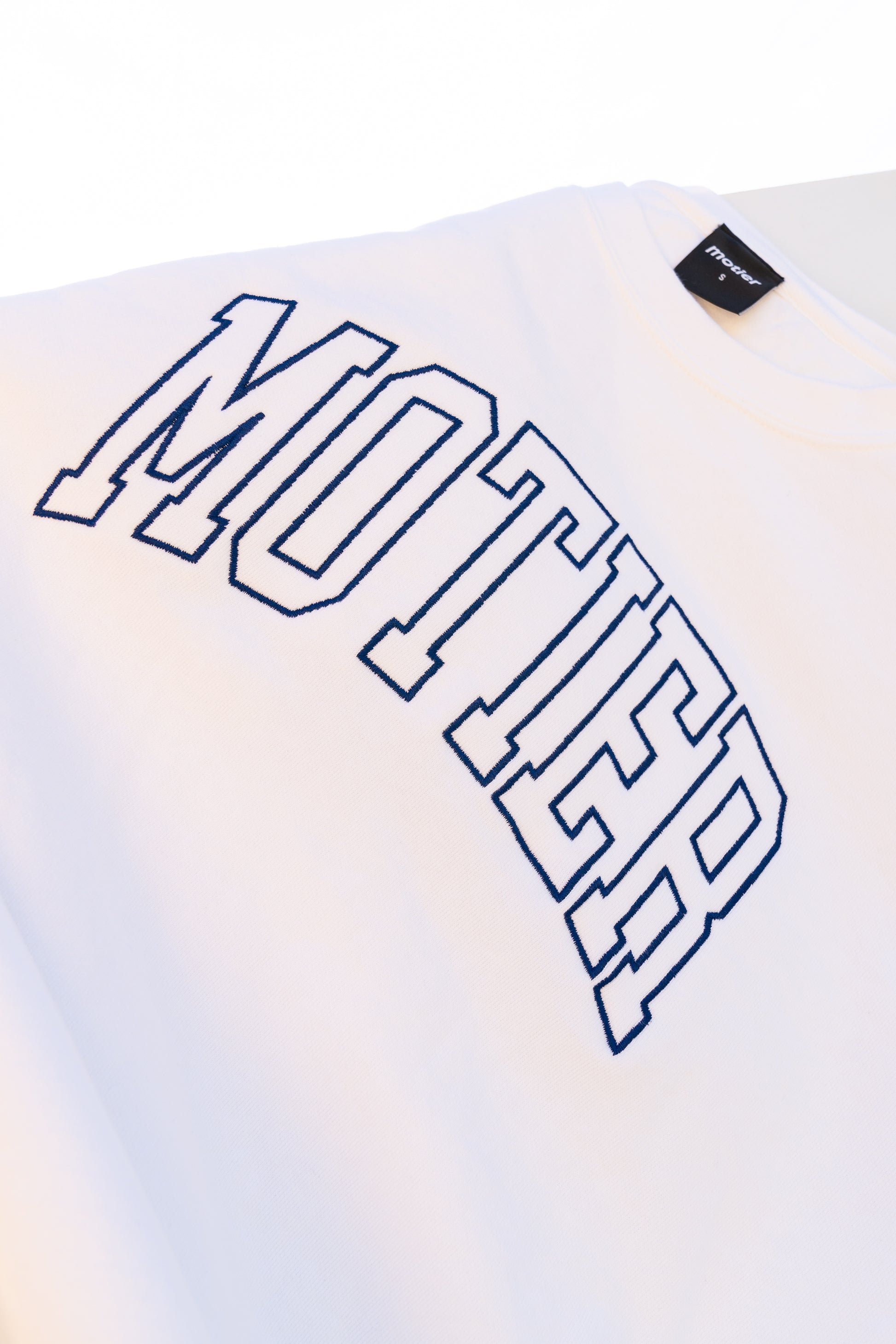 The Heritage Crewneck (White) - Motier Lafayette 