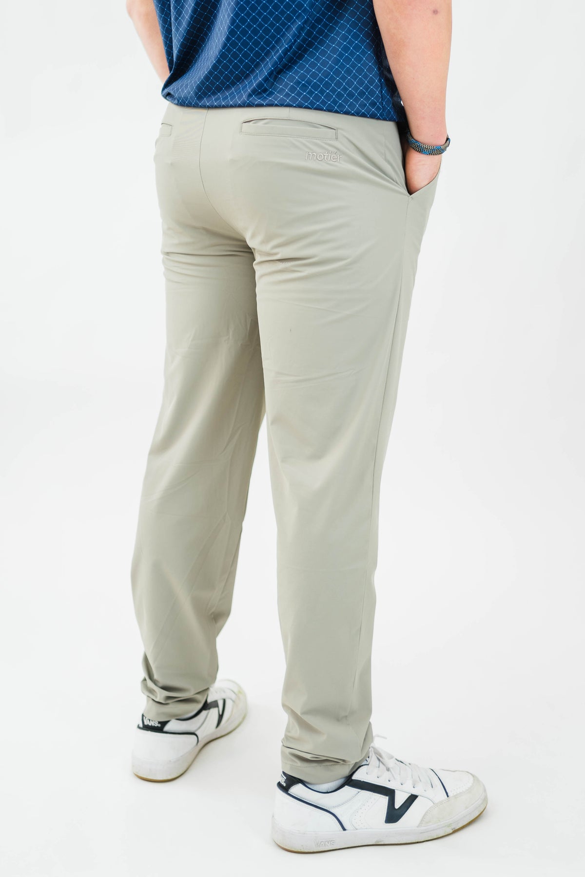 Motier Lafayette Rusty Marquis Tan pants with a relaxed fit, featuring a casual and stylish design for everyday wear.