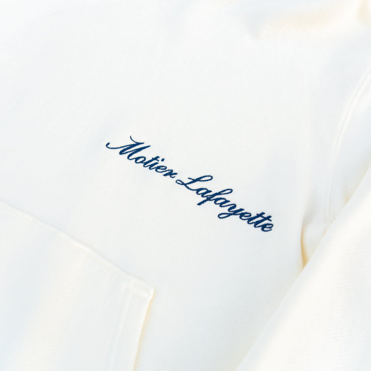 Motier Lafayette Ellington Vintage Luxe Hoodie in Blanc, soft cotton fabric with stylish design and comfortable fit.
