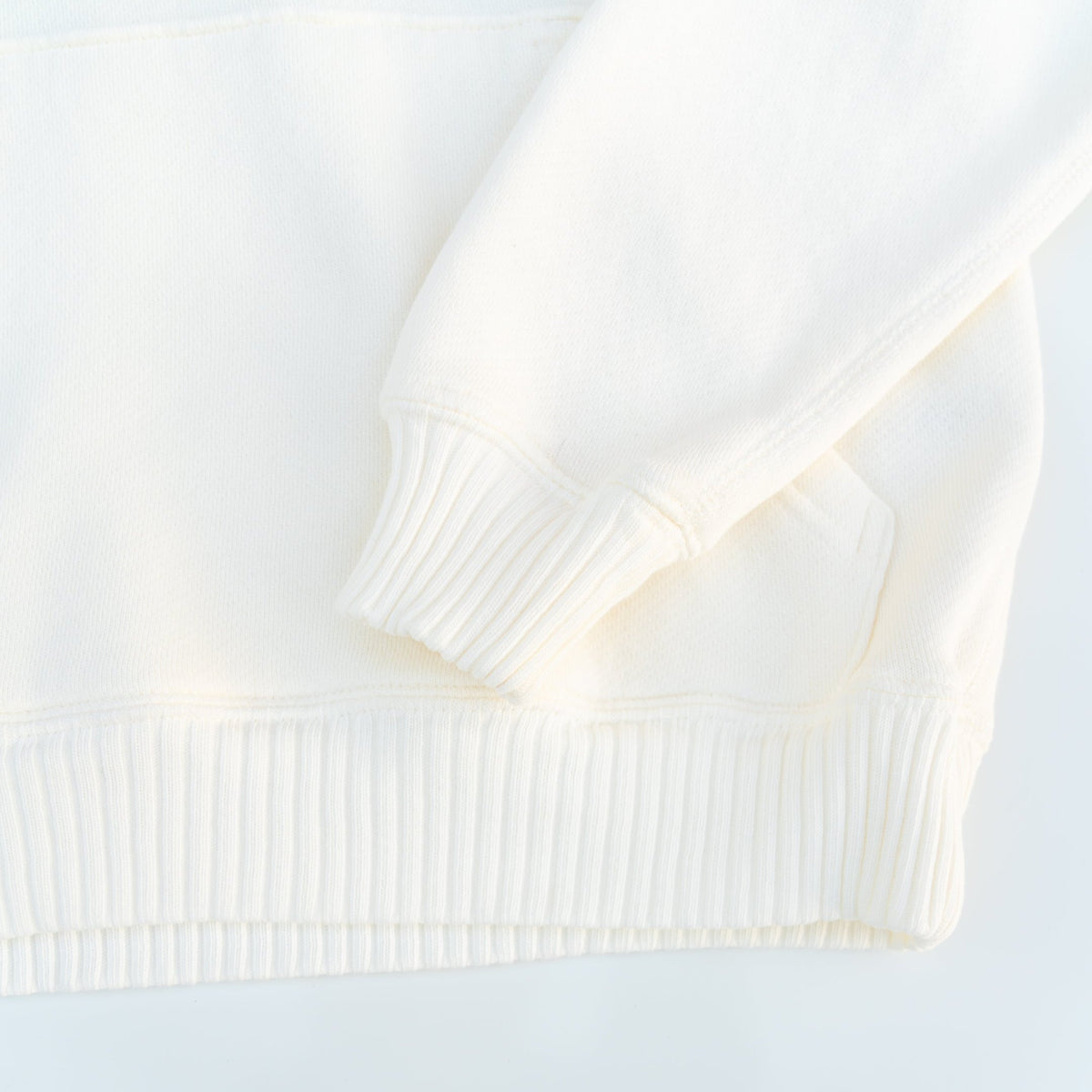Motier Lafayette Ellington Vintage Luxe Hoodie in Blanc, showing the soft fabric, relaxed fit, and stylish design details.