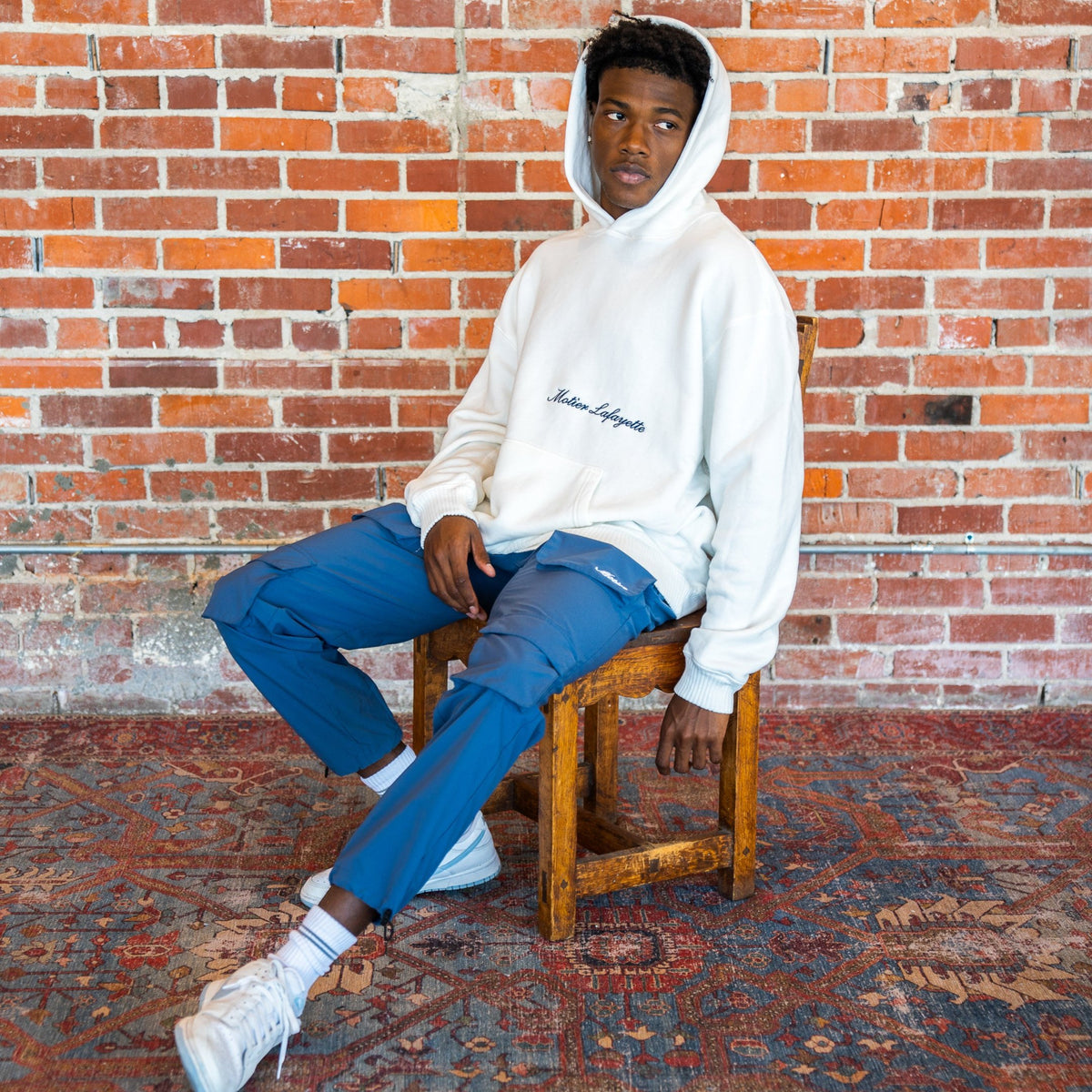 Motier Lafayette Ellington Vintage Luxe Hoodie in Blanc, featuring a stylish, comfortable design with a cozy hood and premium fabric.