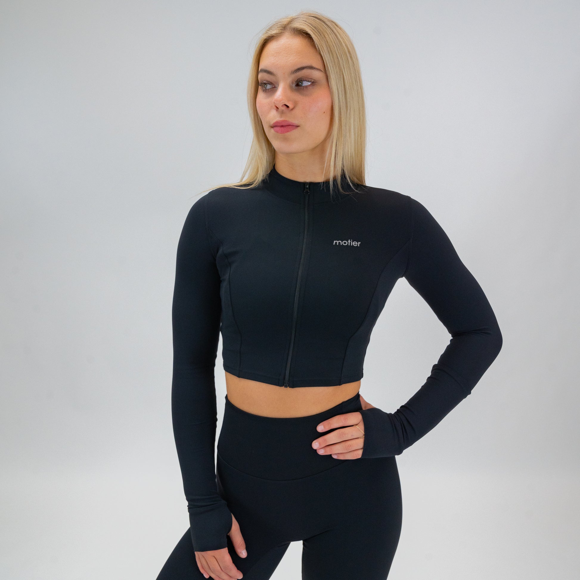 The Nyx Cropped Full-Zip (Black) - Motier Lafayette 