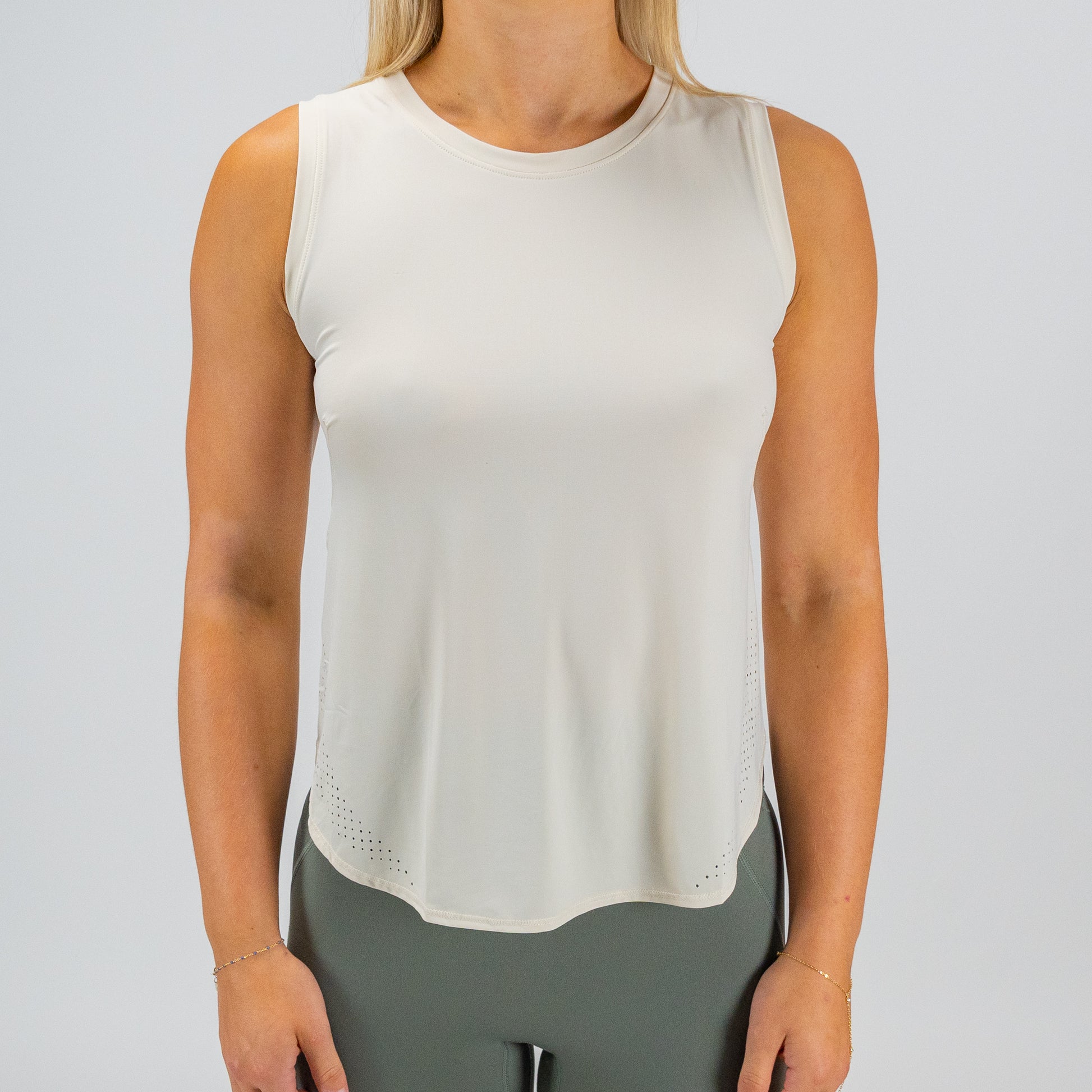 Nyx Performance Top (Cream) - Motier Lafayette 