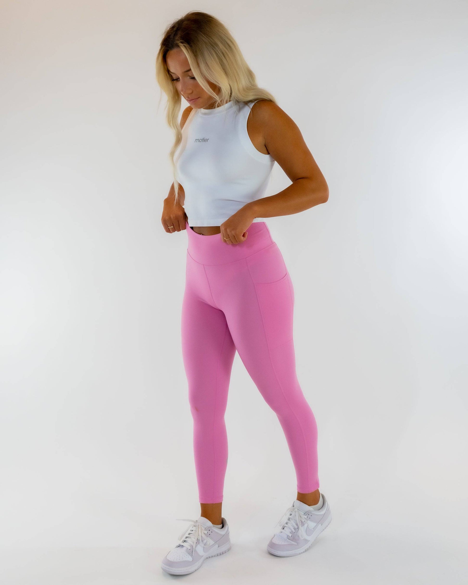 Lycra Contour Highwaist Leggings (Pink) - Motier Lafayette 