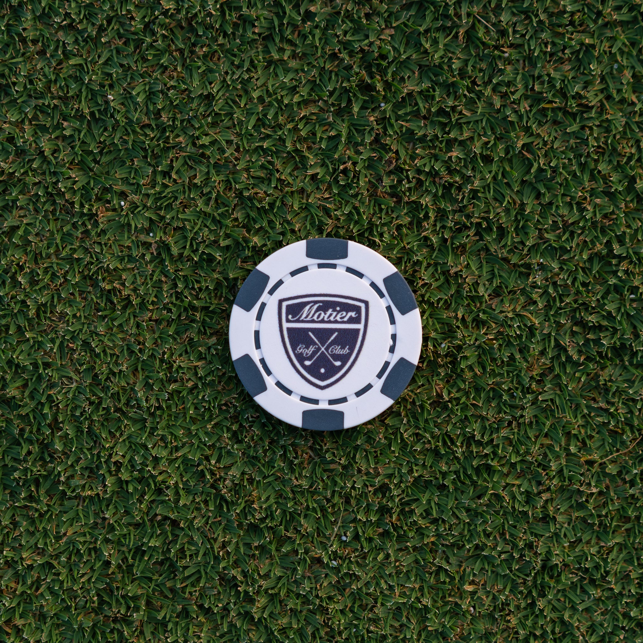 Motier Golf Club Ball Marker (Grey)