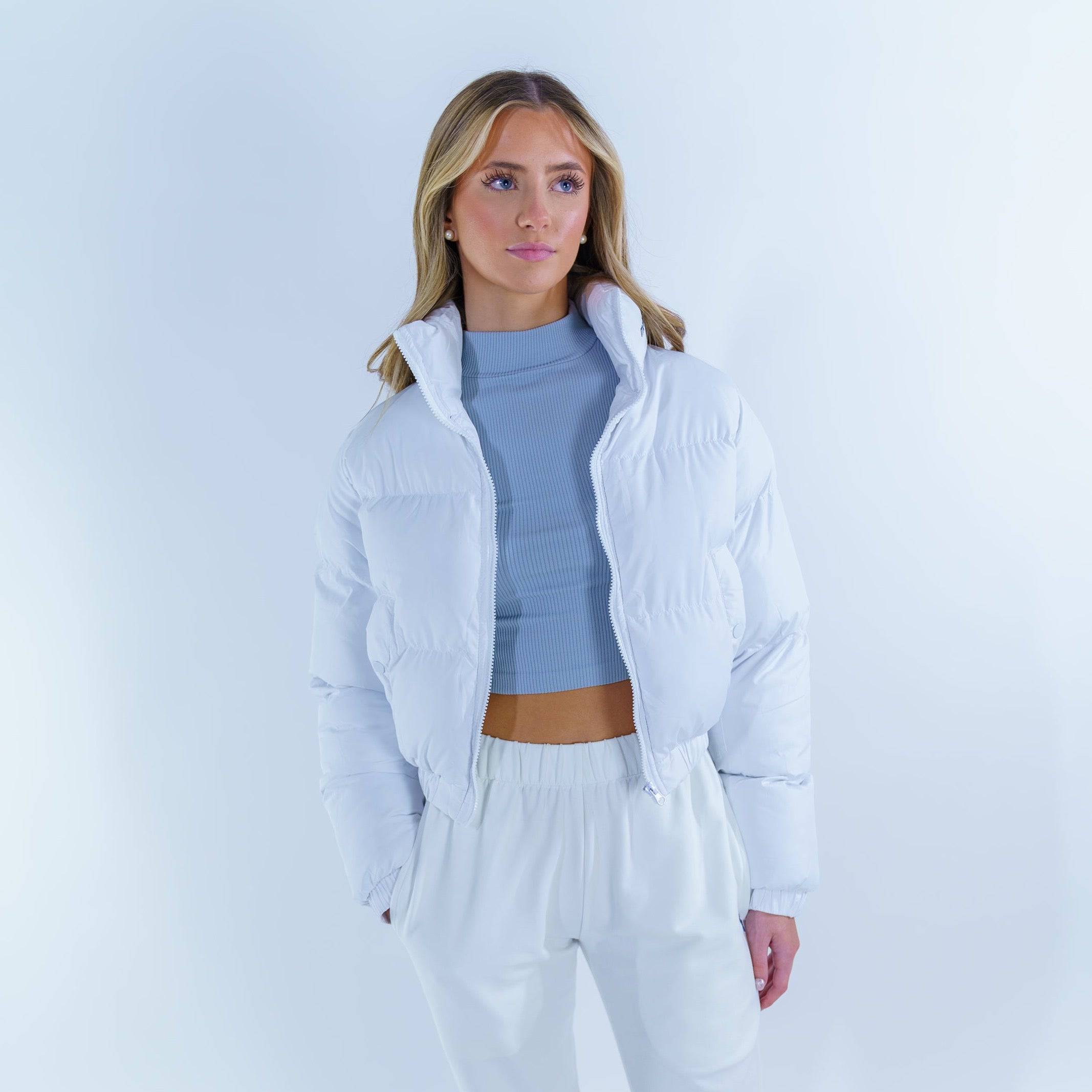 The Motier Women's Puffer (White) - Motier Lafayette 
