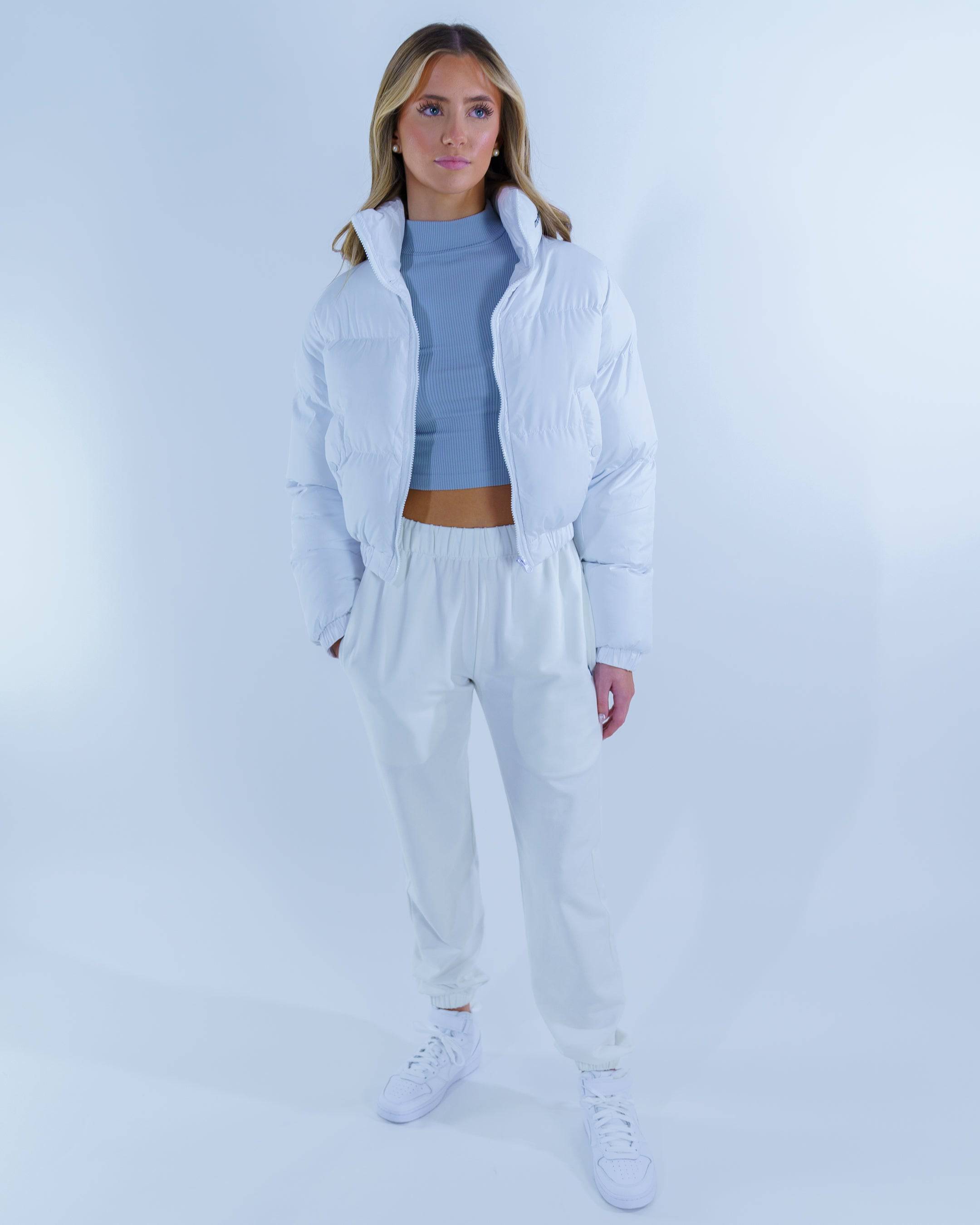 The Motier Women's Puffer (White) - Motier Lafayette 