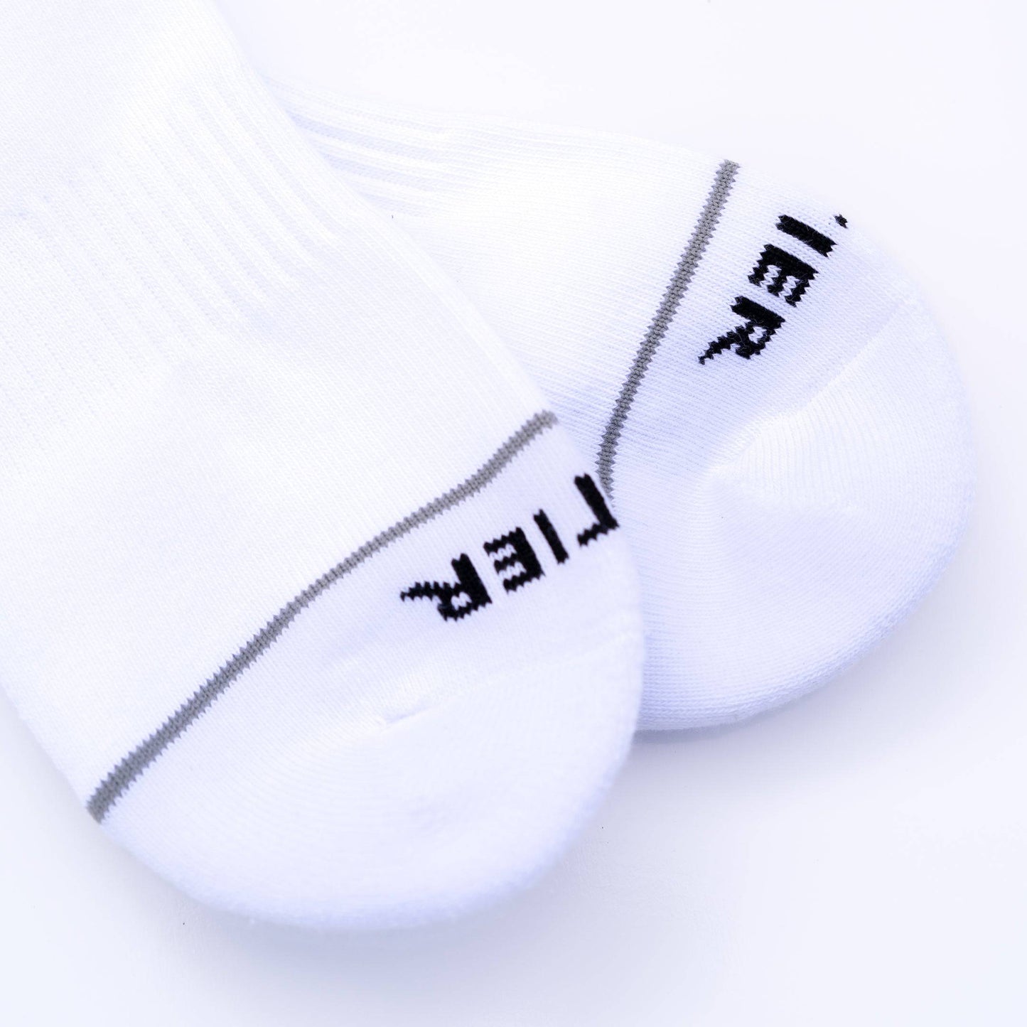 Quarter Striped Socks (White/Grey) - Motier Lafayette 
