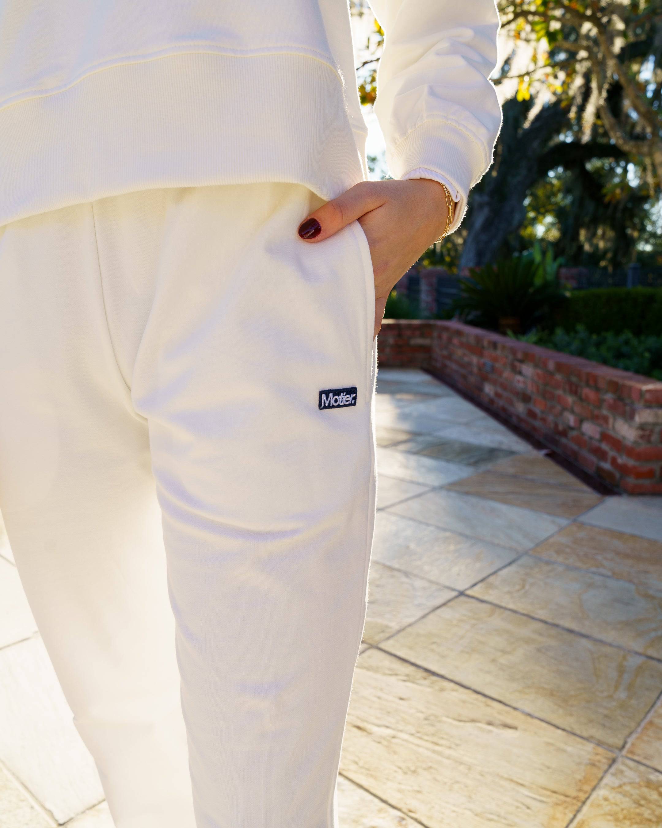 The Refresh Sweatpants (White) - Motier Lafayette 