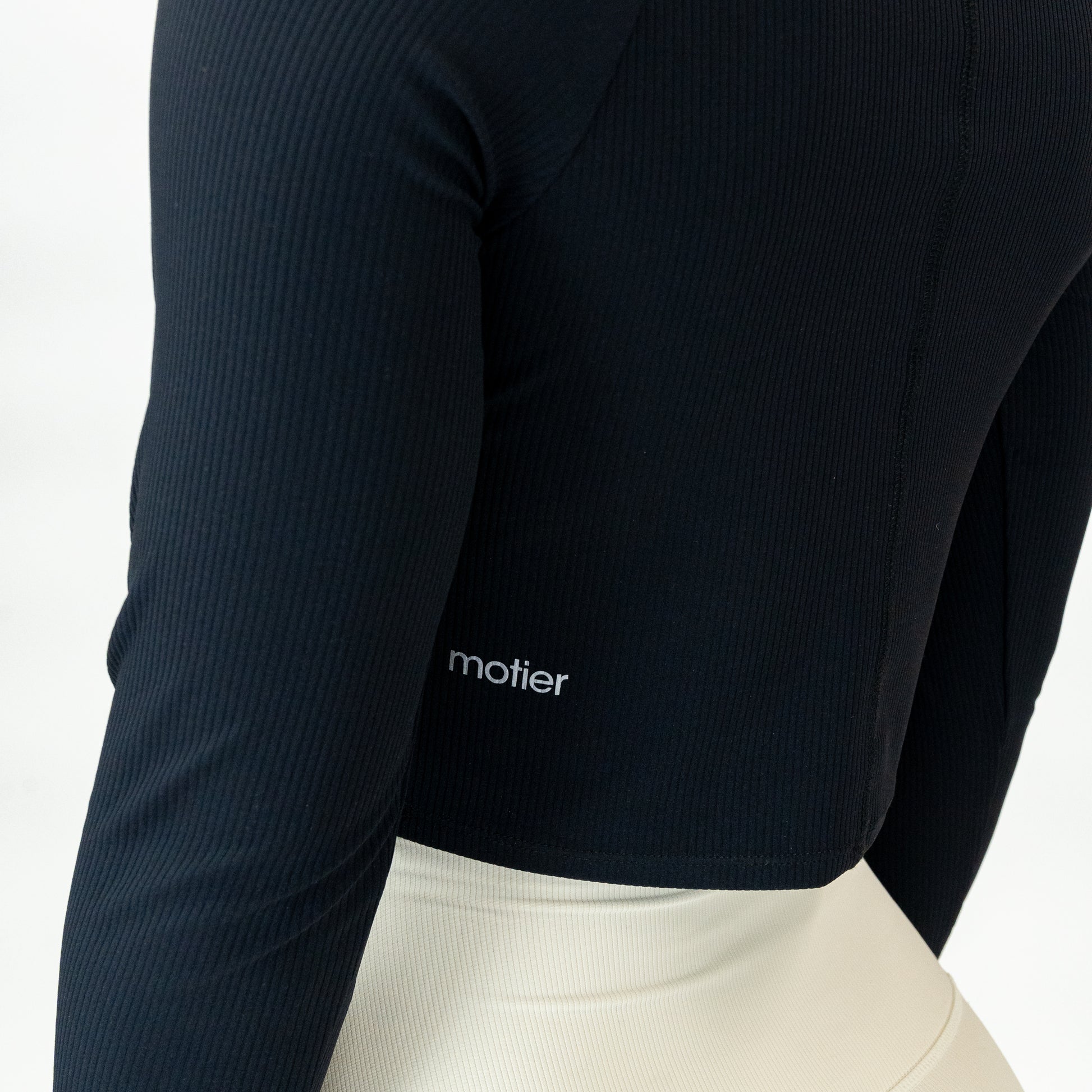 Ribbed Essential Quarter-Zip (Black) - Motier Lafayette 