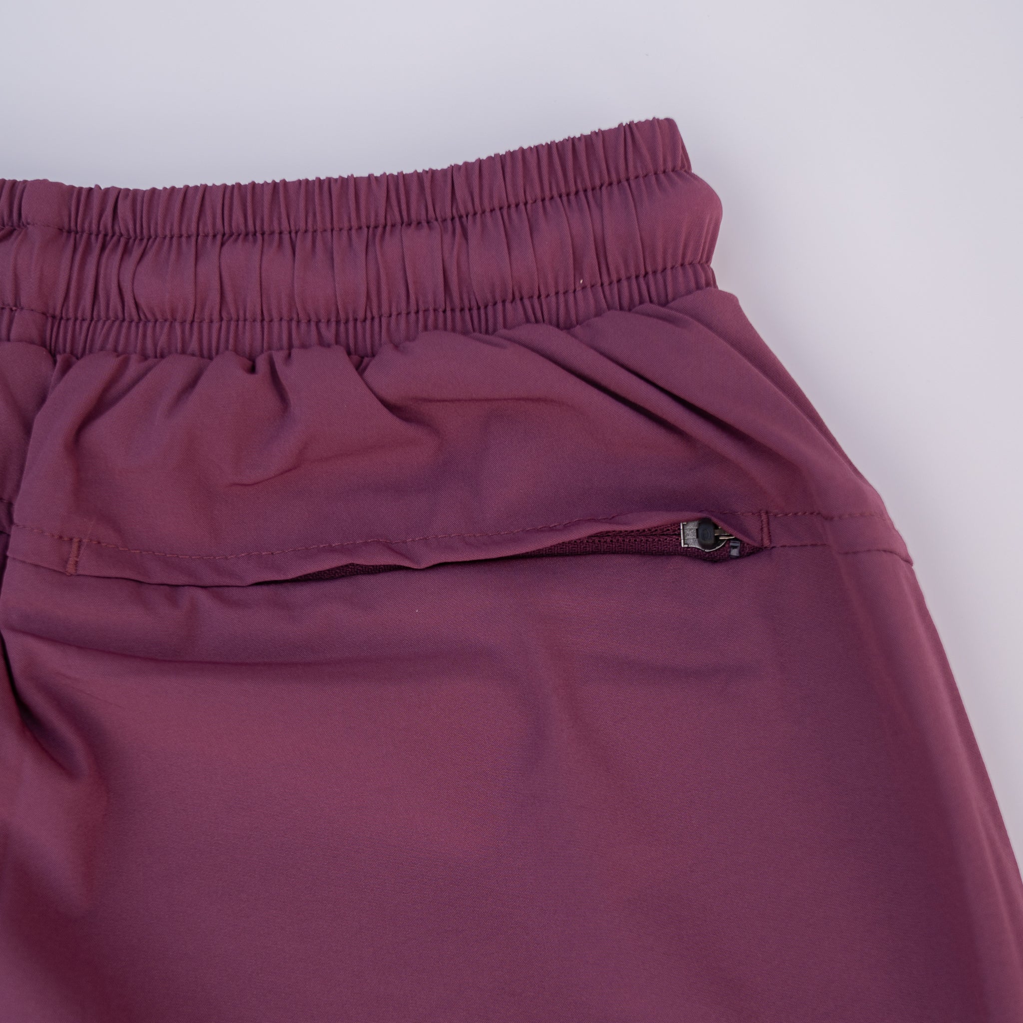 Refined Active Shorts (Plum)