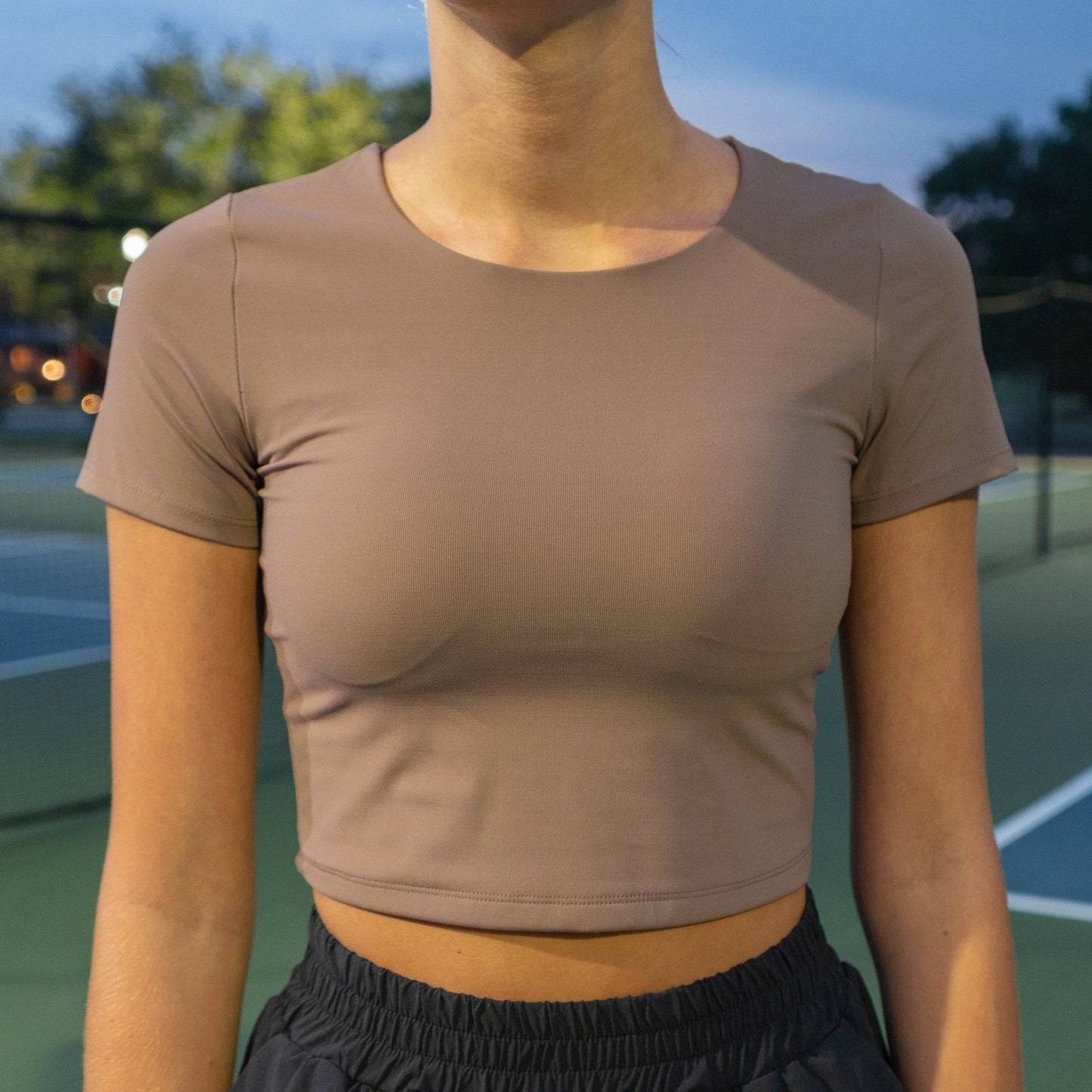 S/S Active Crop Tee (Taupe) - Motier Lafayette 