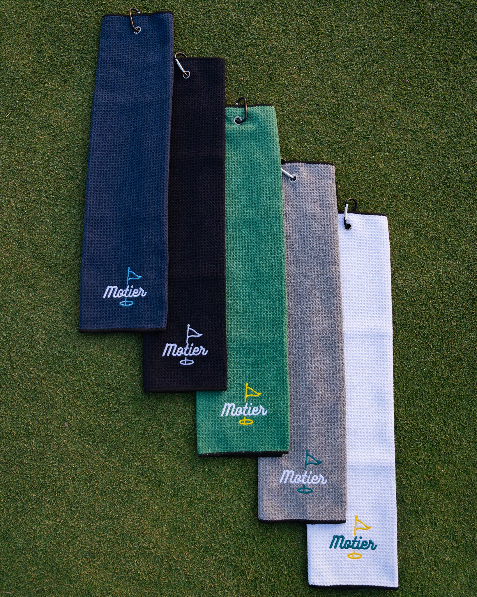 The Pin MicroFiber Golf Towel (Navy) - Motier Lafayette 