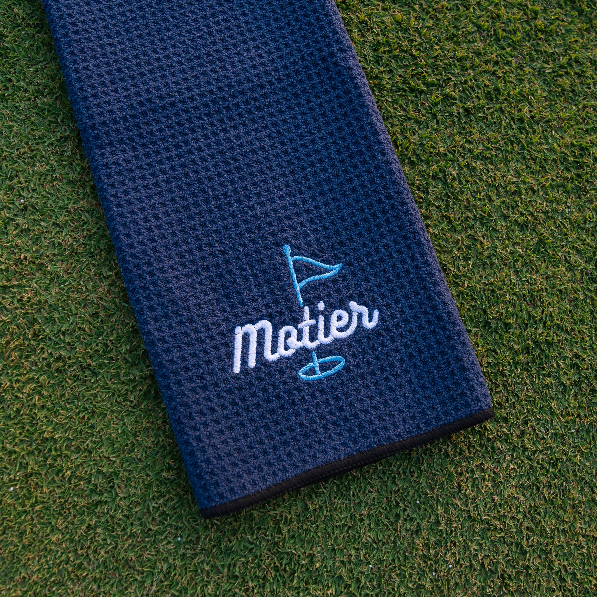 The Pin MicroFiber Golf Towel (Navy) - Motier Lafayette 