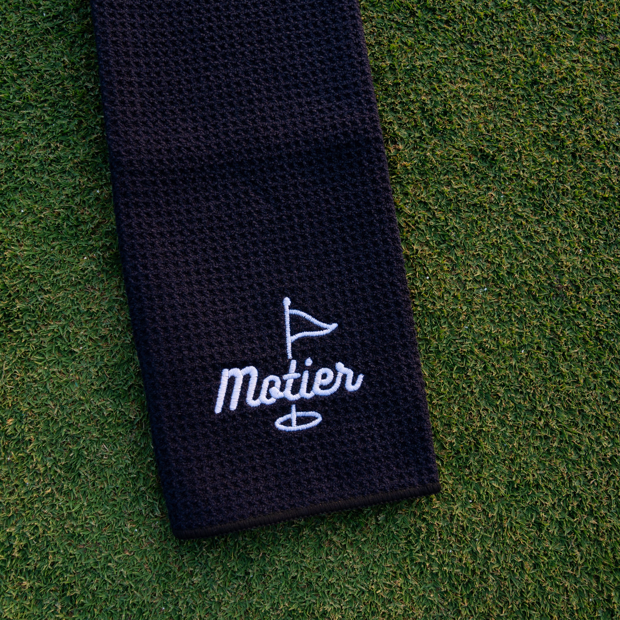 The Pin MicroFiber Golf Towel (Black) - Motier Lafayette 