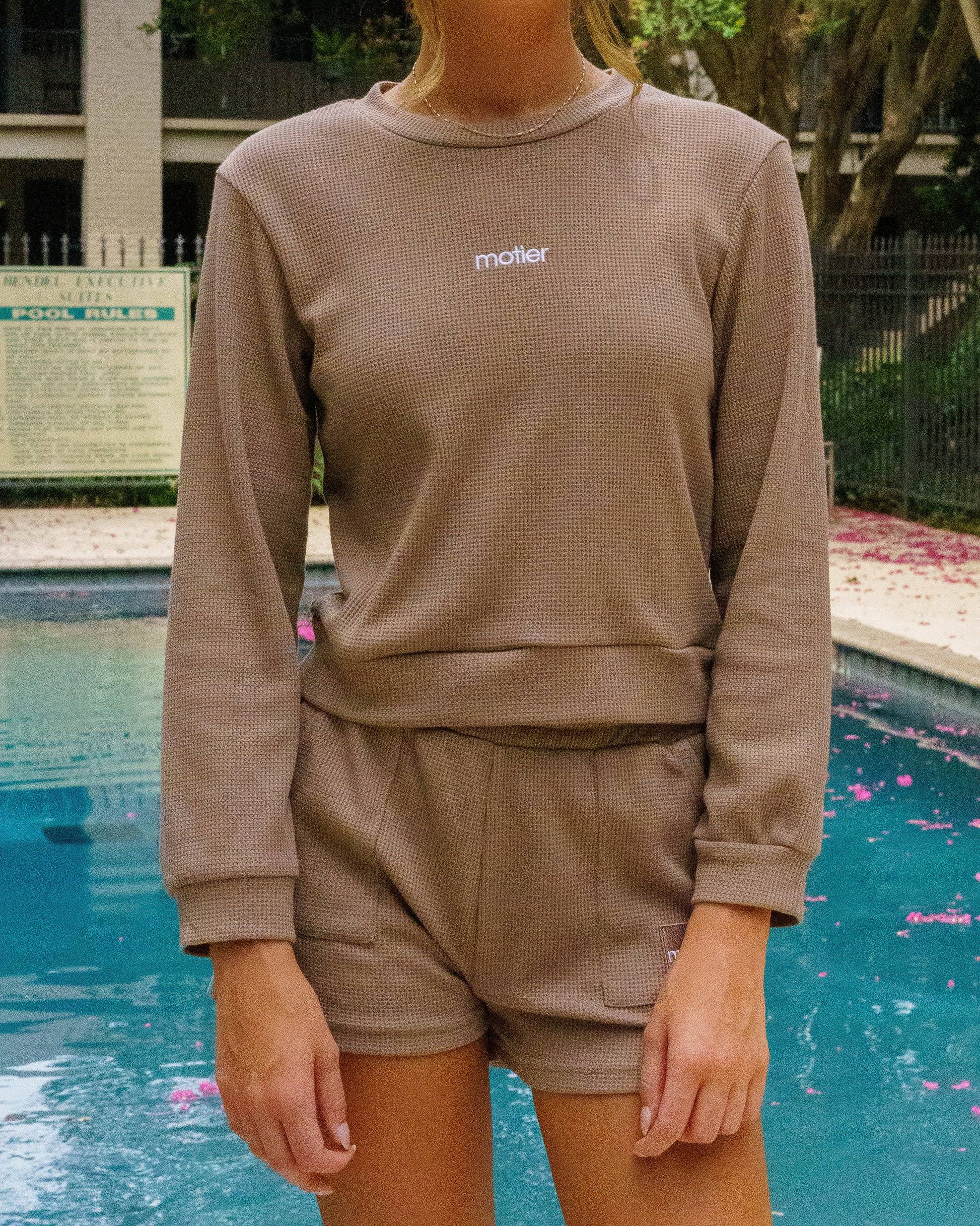 The Waffle Knit Pullover (Brown) - Motier Lafayette 