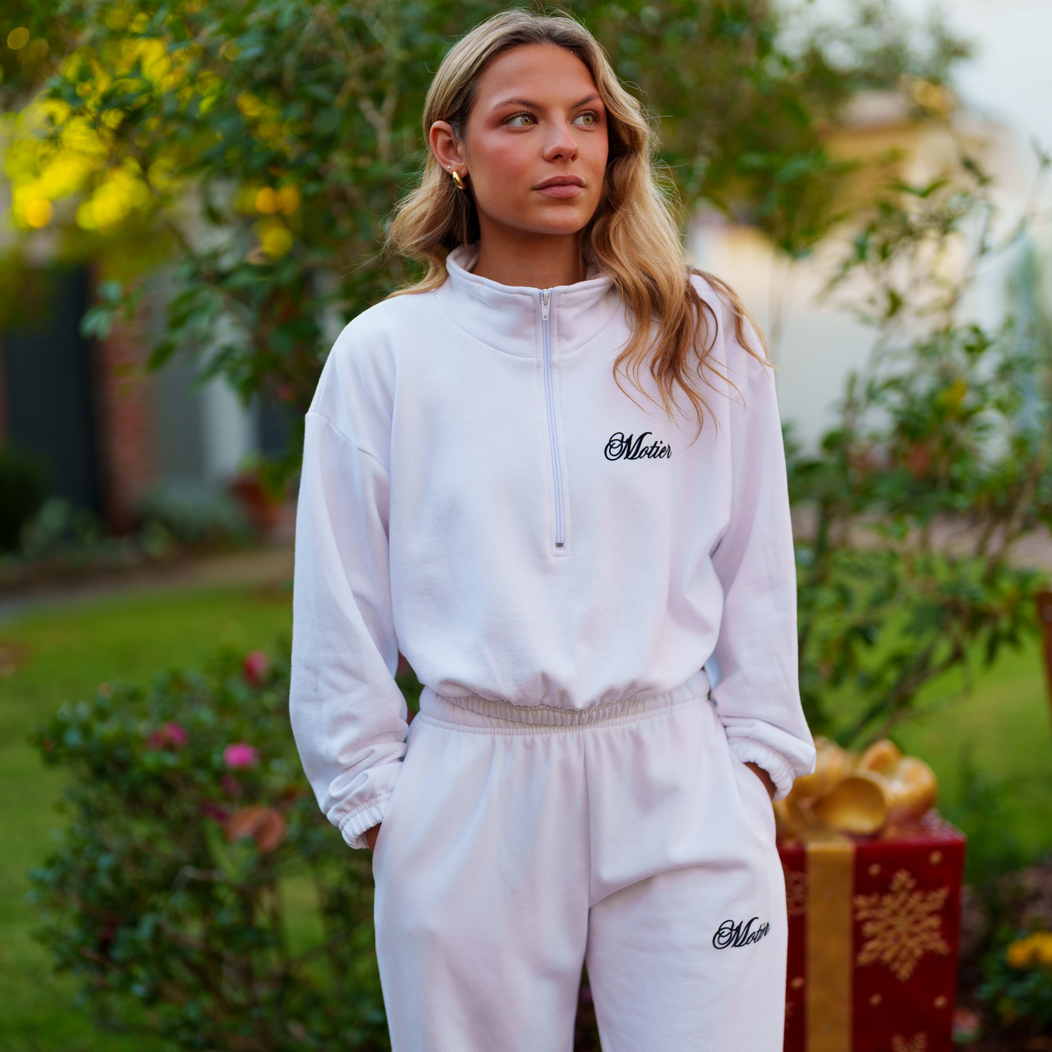 Grand Script Luxe Pullover (White)