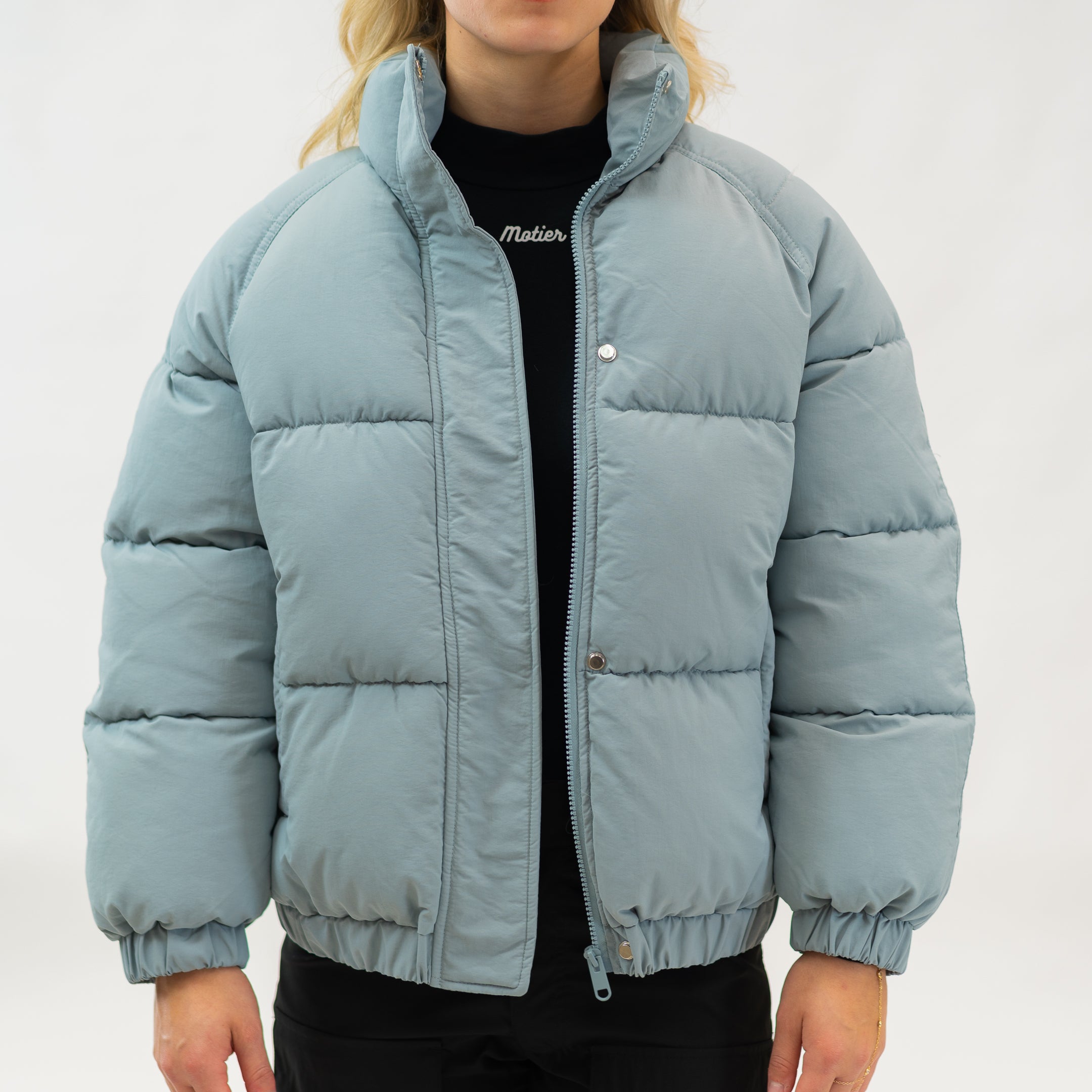 The Motier Women's Horizon Puffer Jacket (Slate Blue) - Motier Lafayette 