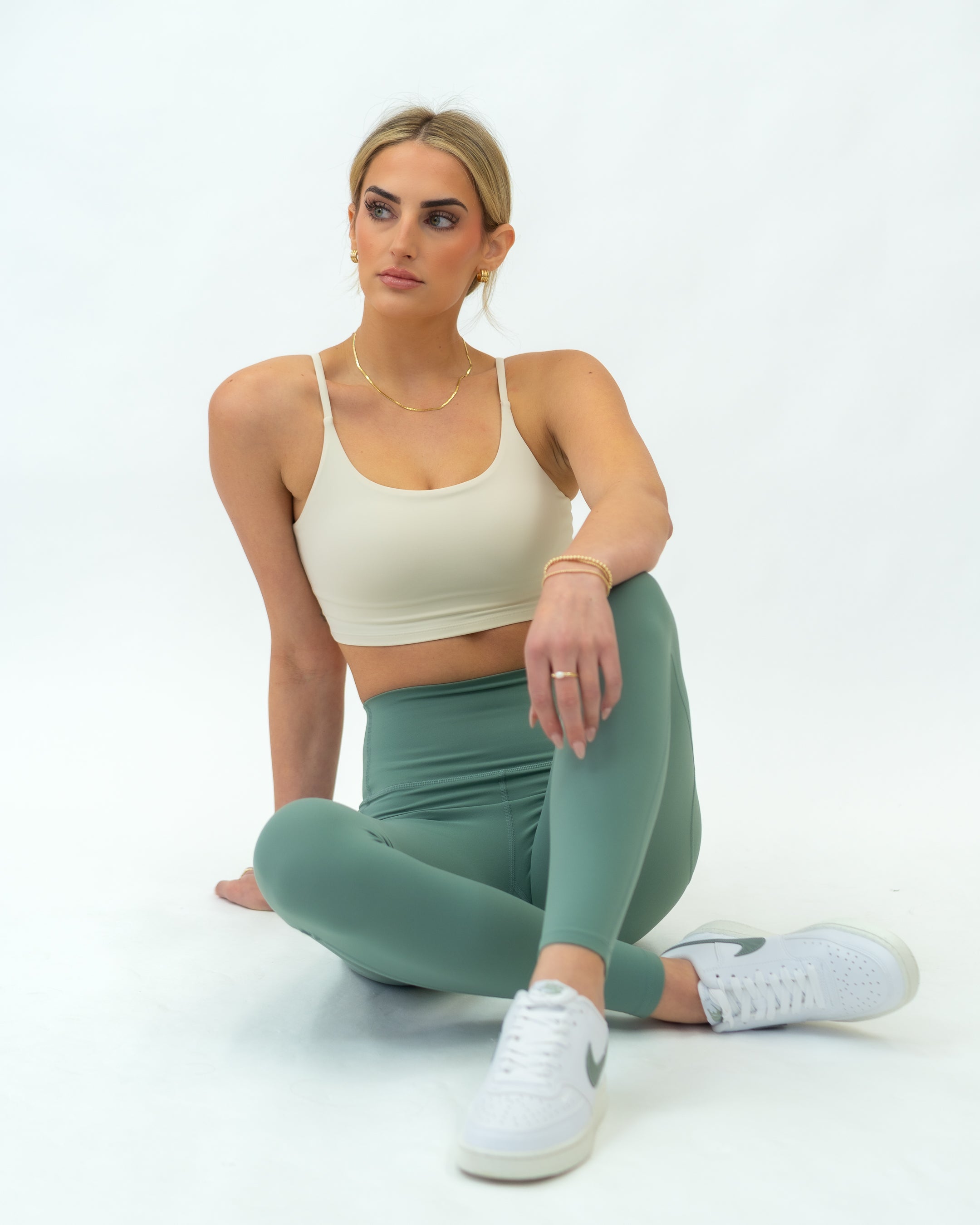 Lycra Contour Highwaist Leggings (Sage) - Motier Lafayette 