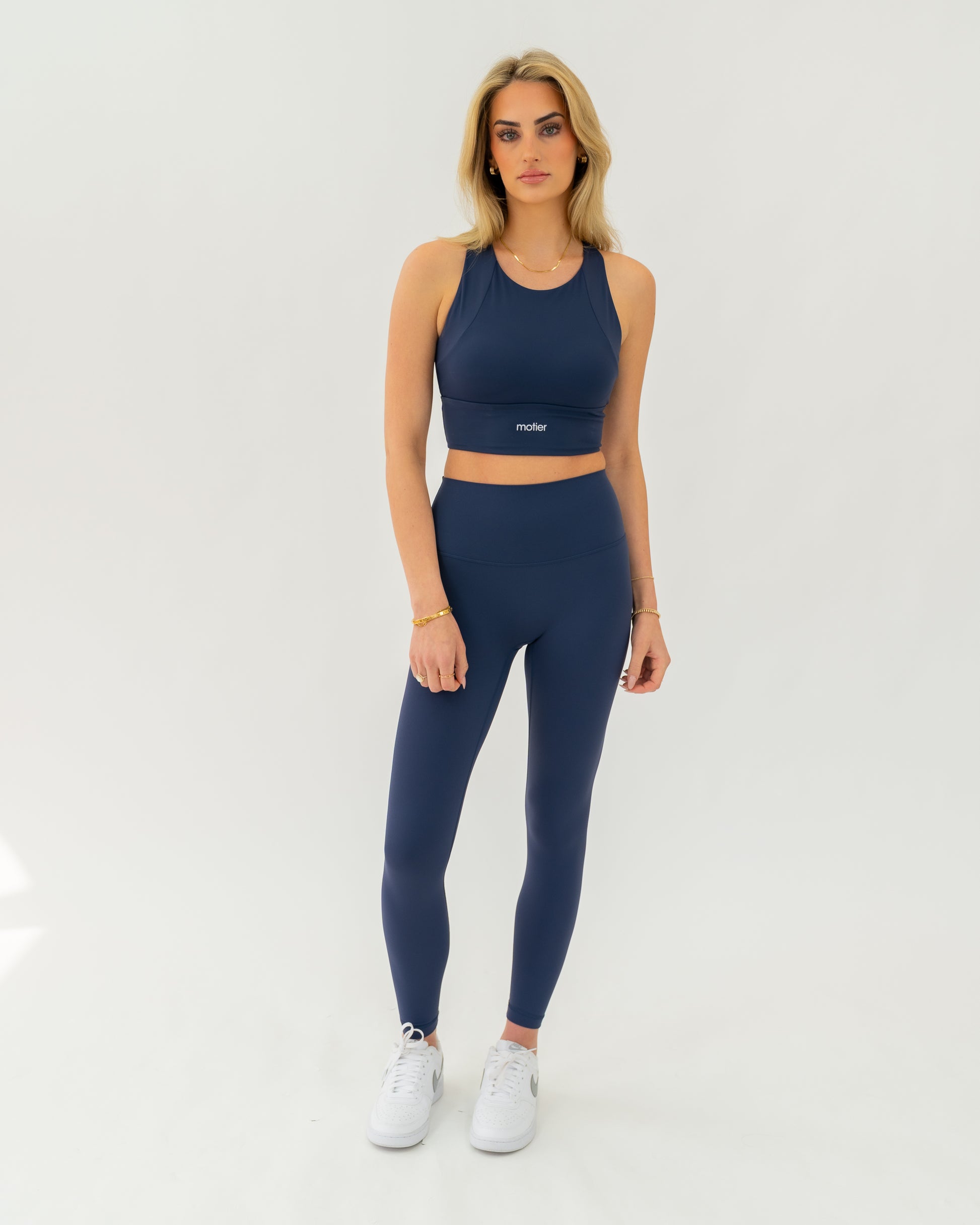 Vita Molded Cup Sports Bra (Navy) - Motier Lafayette 