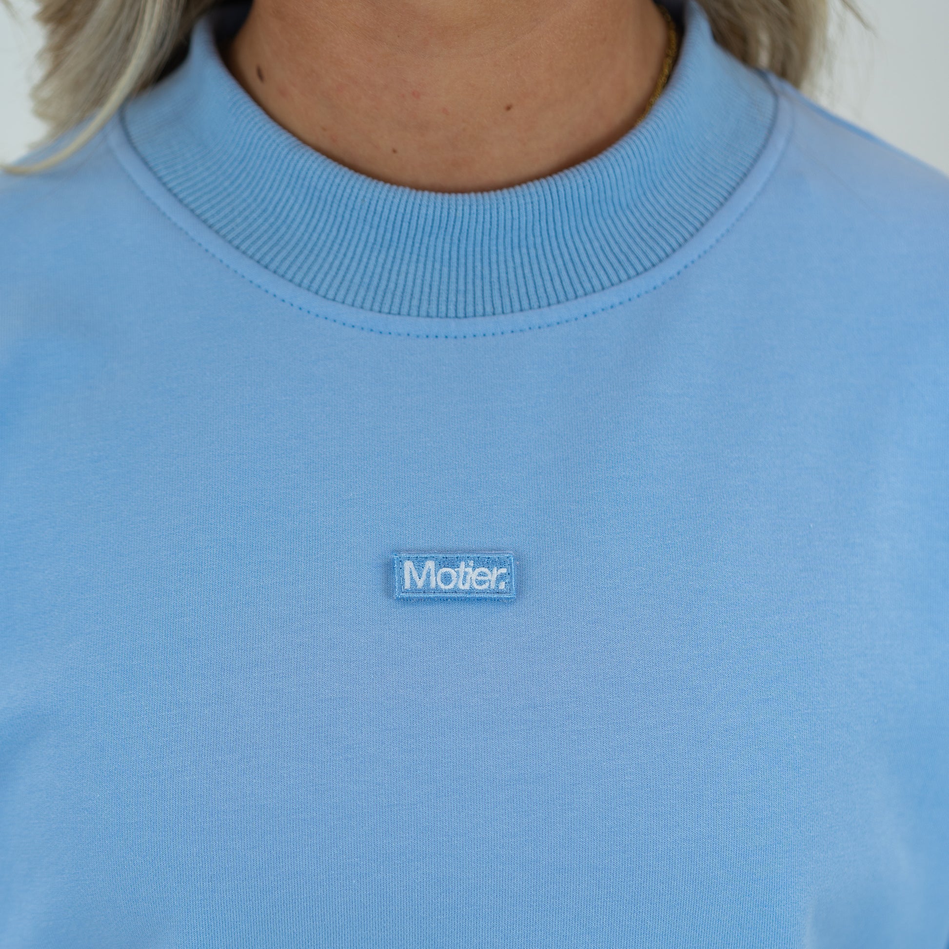 The Refresh Pullover (Vista Blue) - Motier Lafayette 