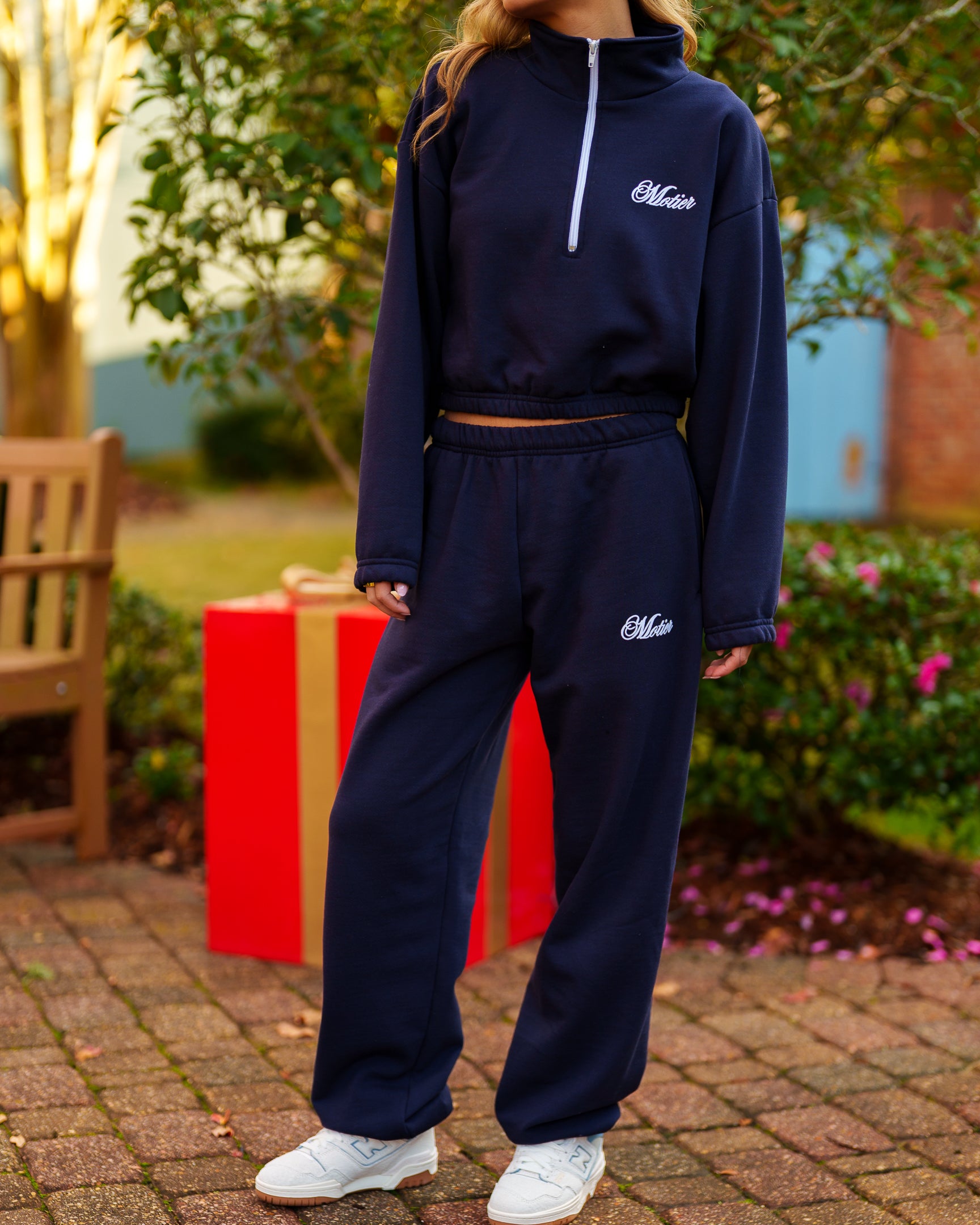 Grand Script Luxe Sweatpants (Navy)