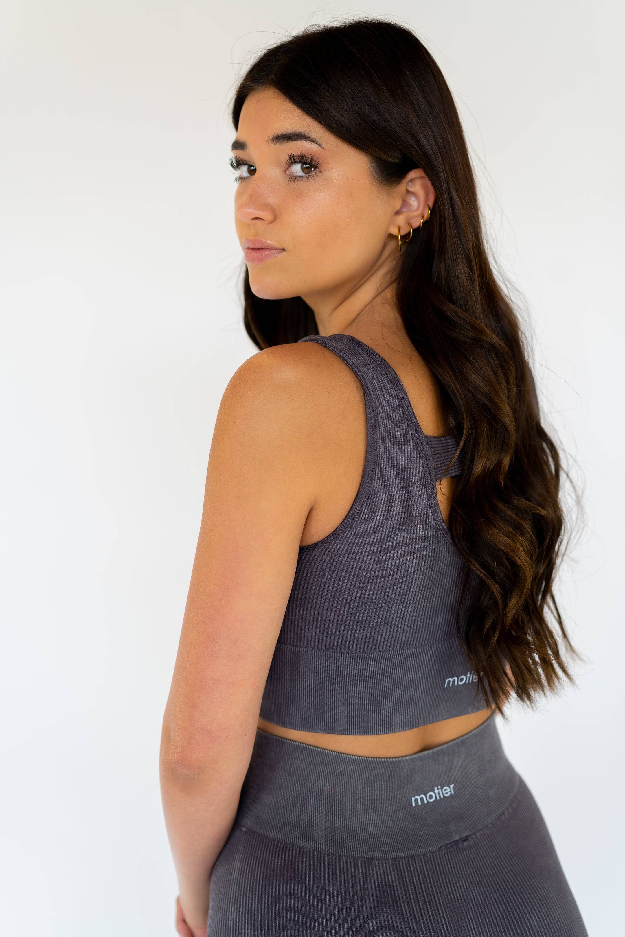 Motier Women Ribbed Cut-Out Seamless Top (Arcane) - Motier Lafayette 