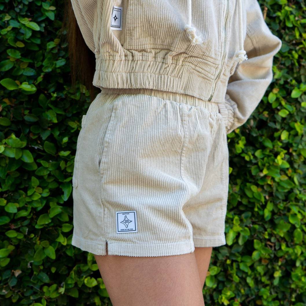 Versatile Corduroy Shorts (Khaki)