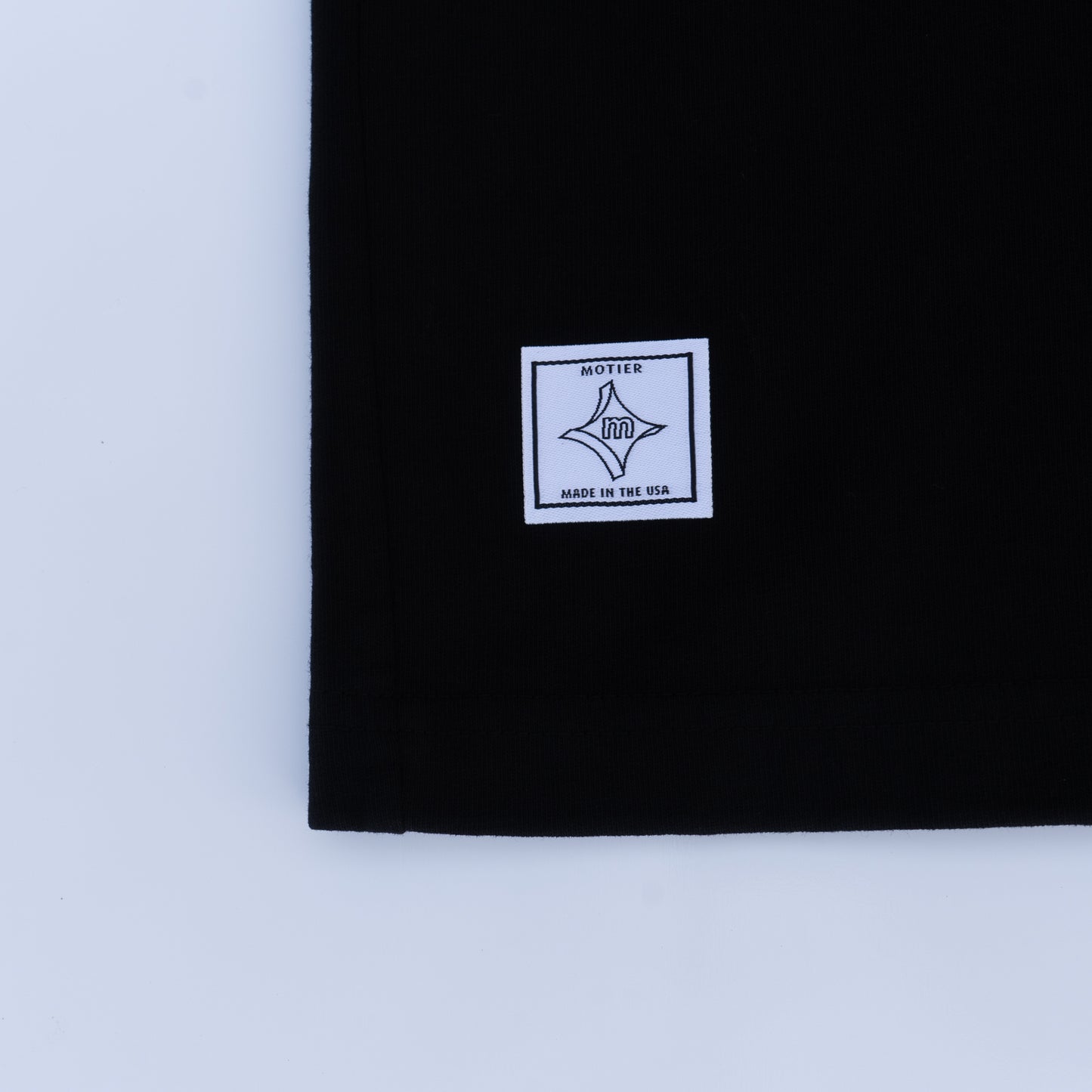 Elegant Crest Luxe S/S Tee (Black)