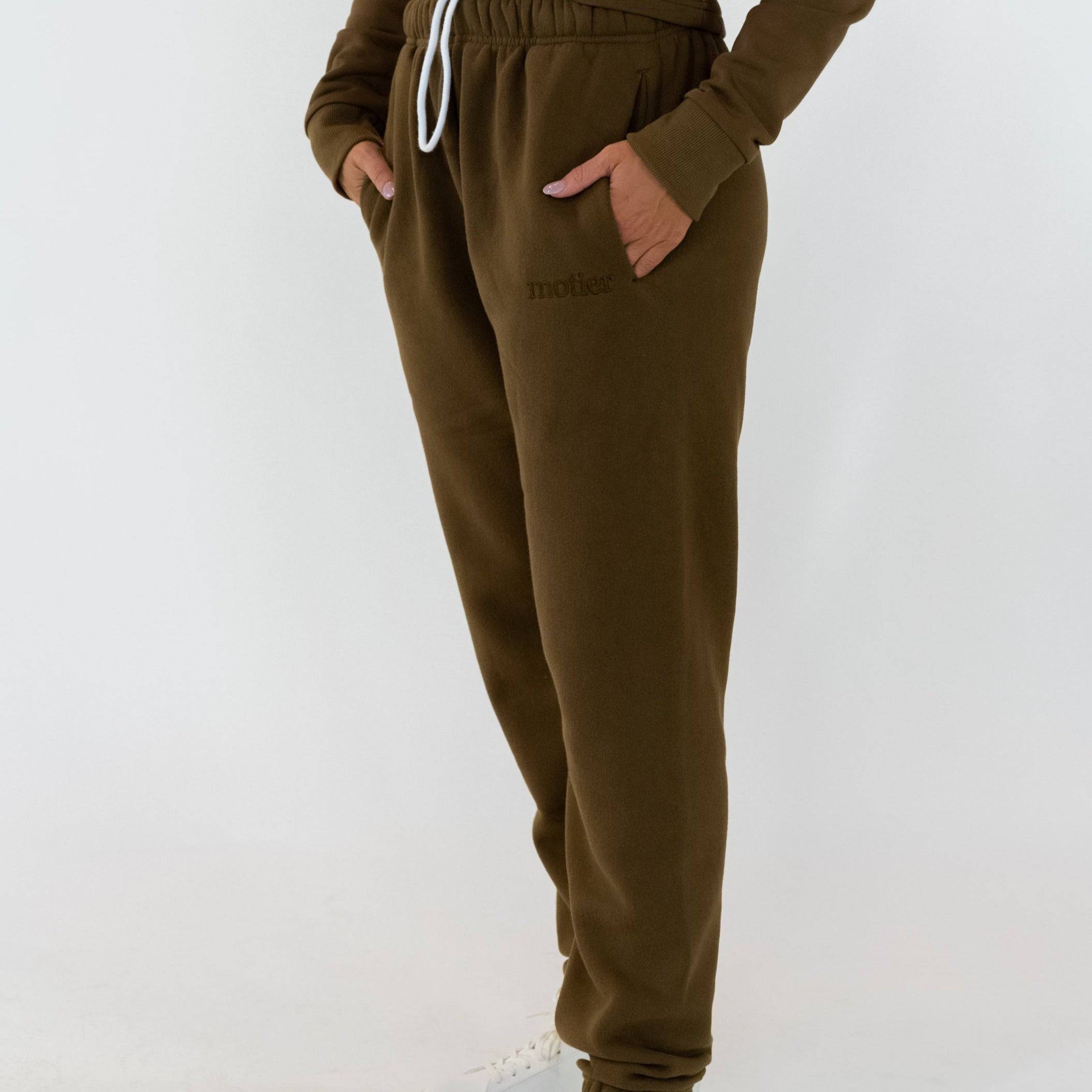 The Naomi Oversized Sweatpants (Brownstone) - Motier Lafayette 