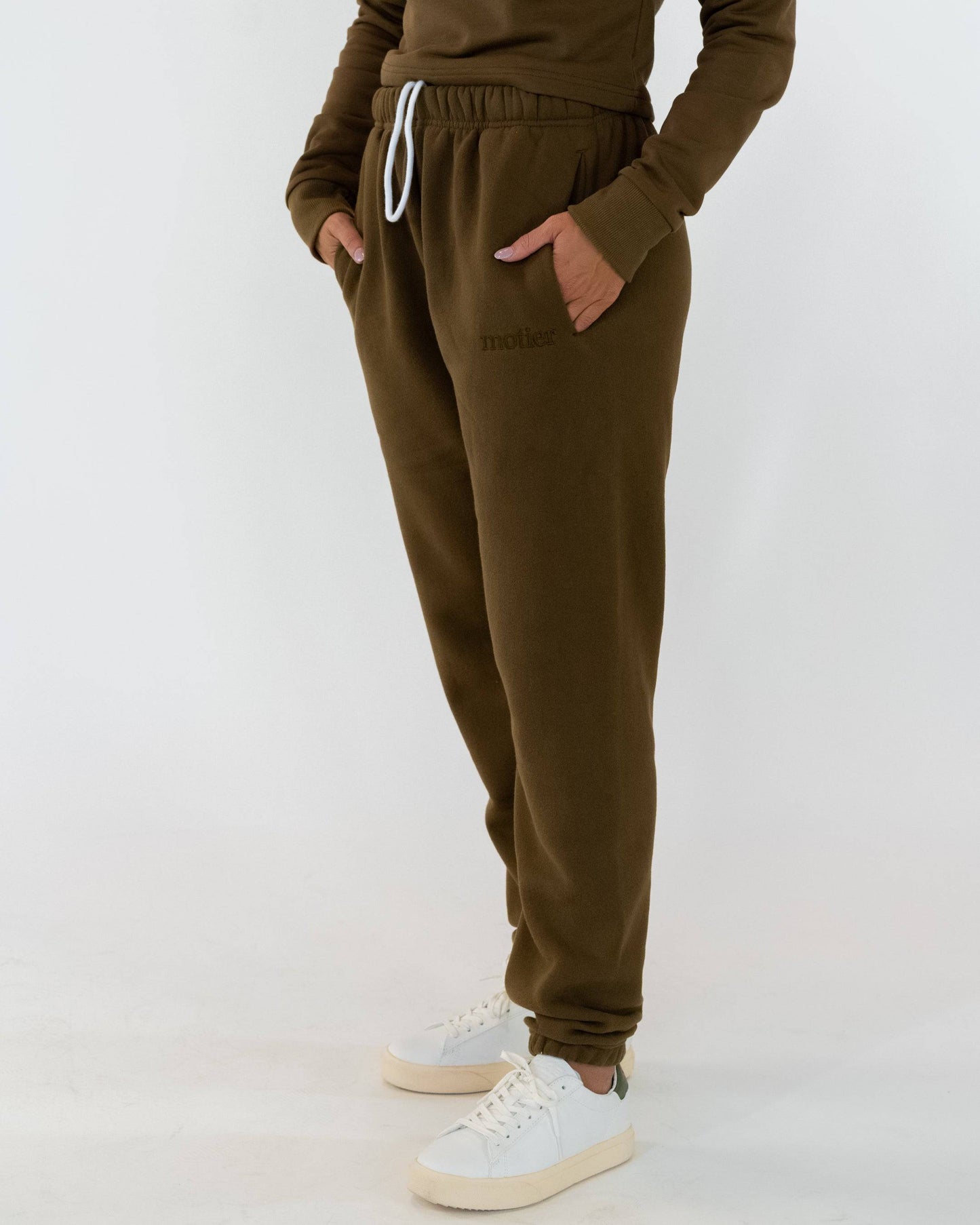 The Naomi Oversized Sweatpants (Brownstone)