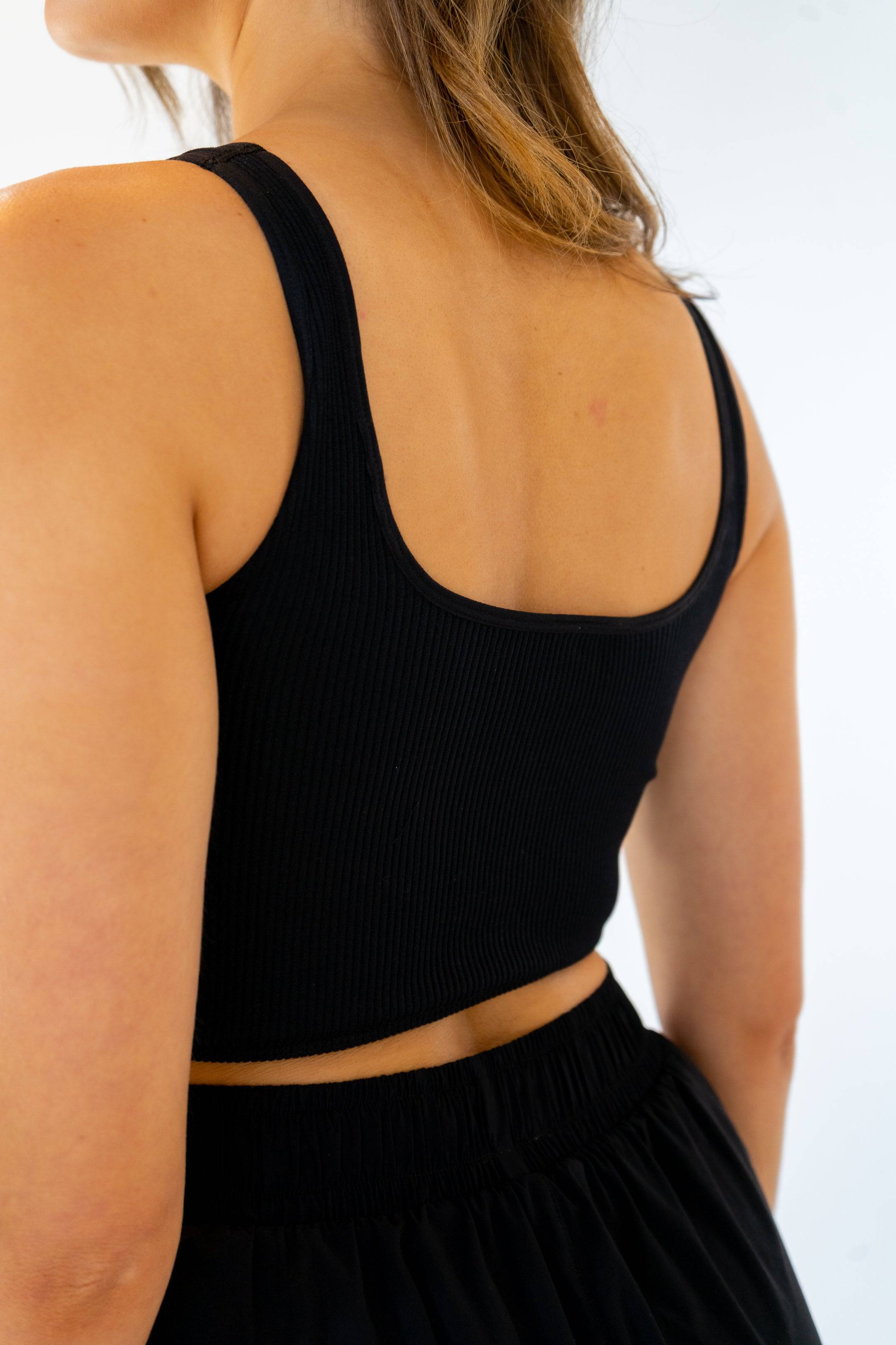 Motier Women Ribbed Square Neck Active Top (Black) - Motier Lafayette 