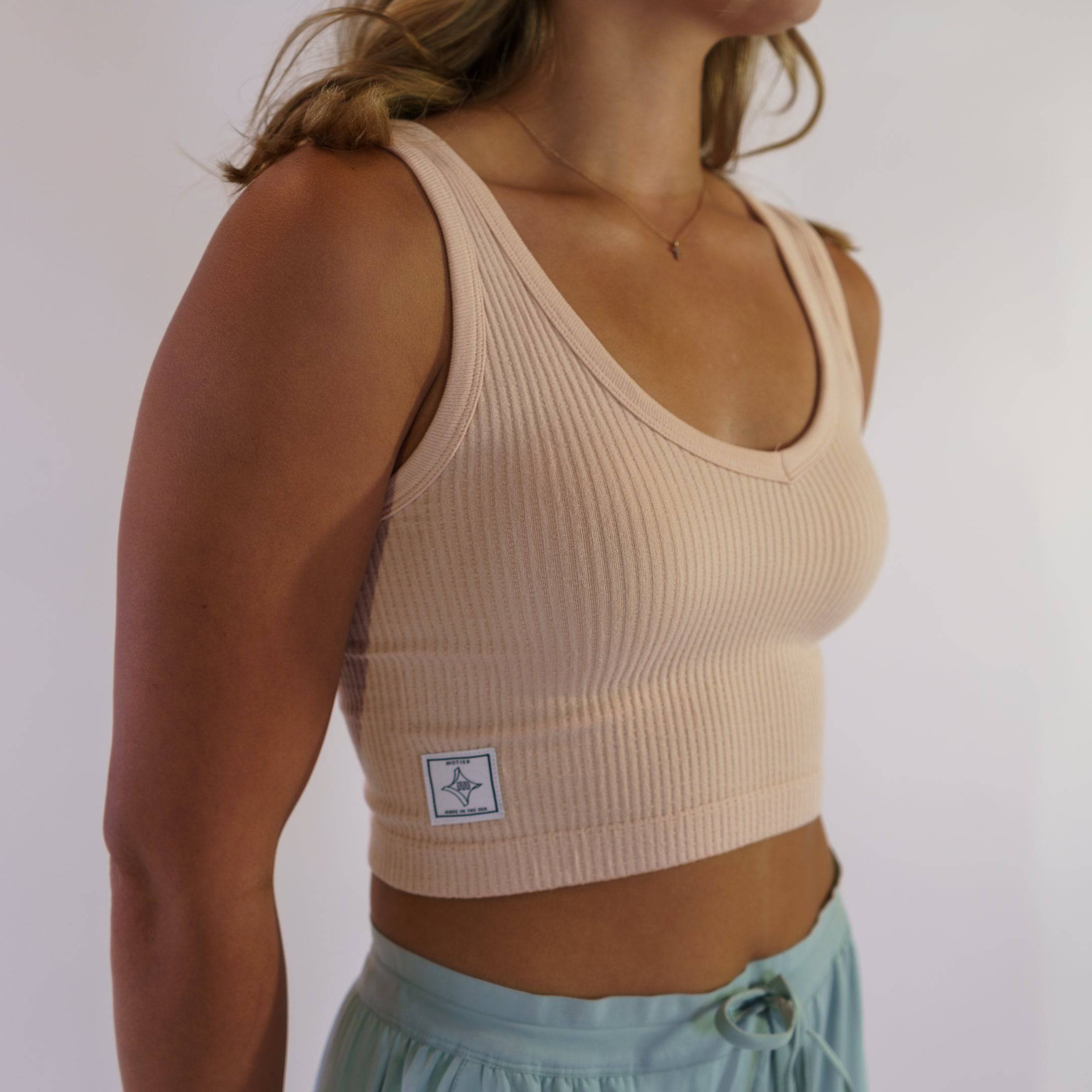 Ribbed V-Neck Seamless Tank (Apricot) - Motier Lafayette 