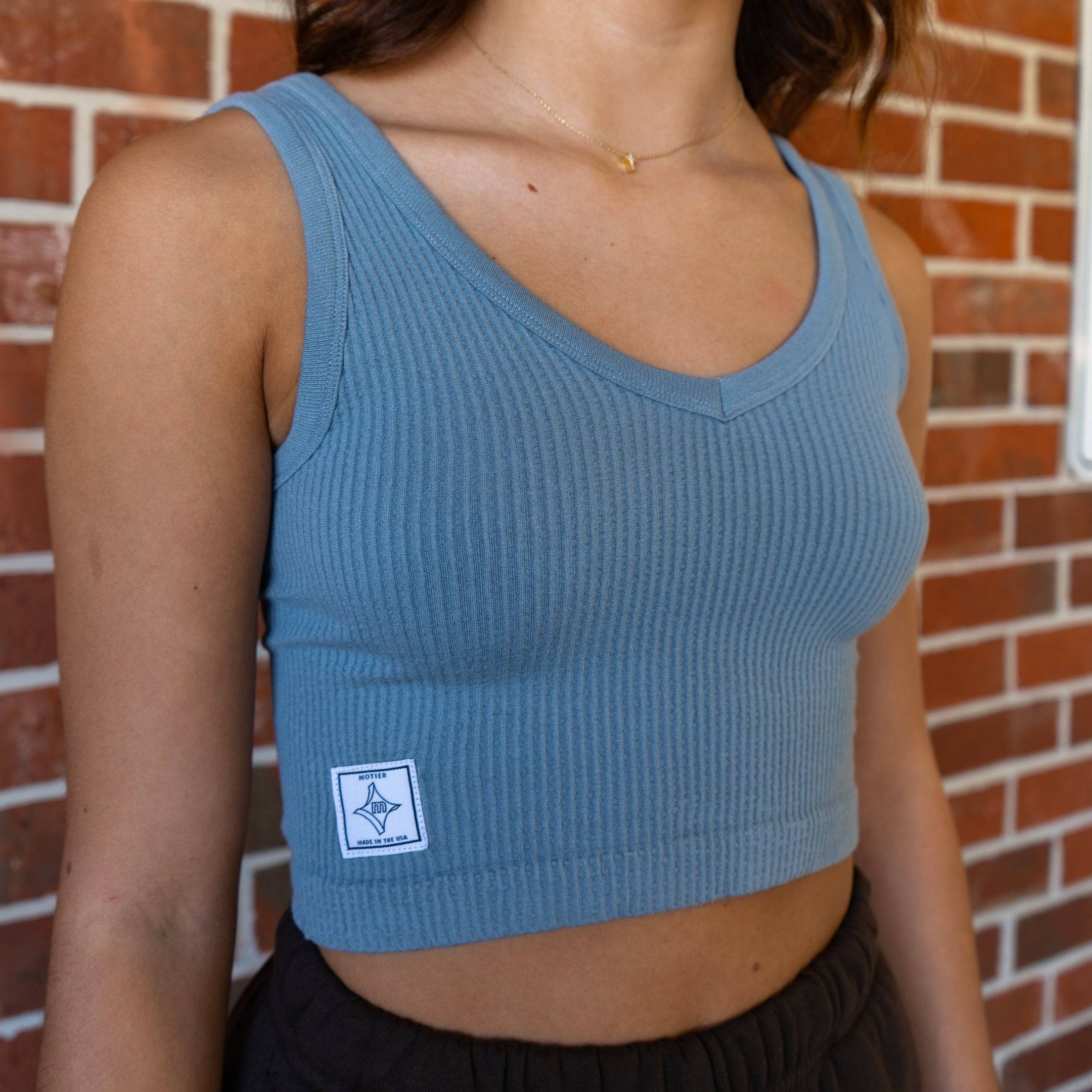 Ribbed V-Neck Seamless Tank (Dusty Blue) - Motier Lafayette 