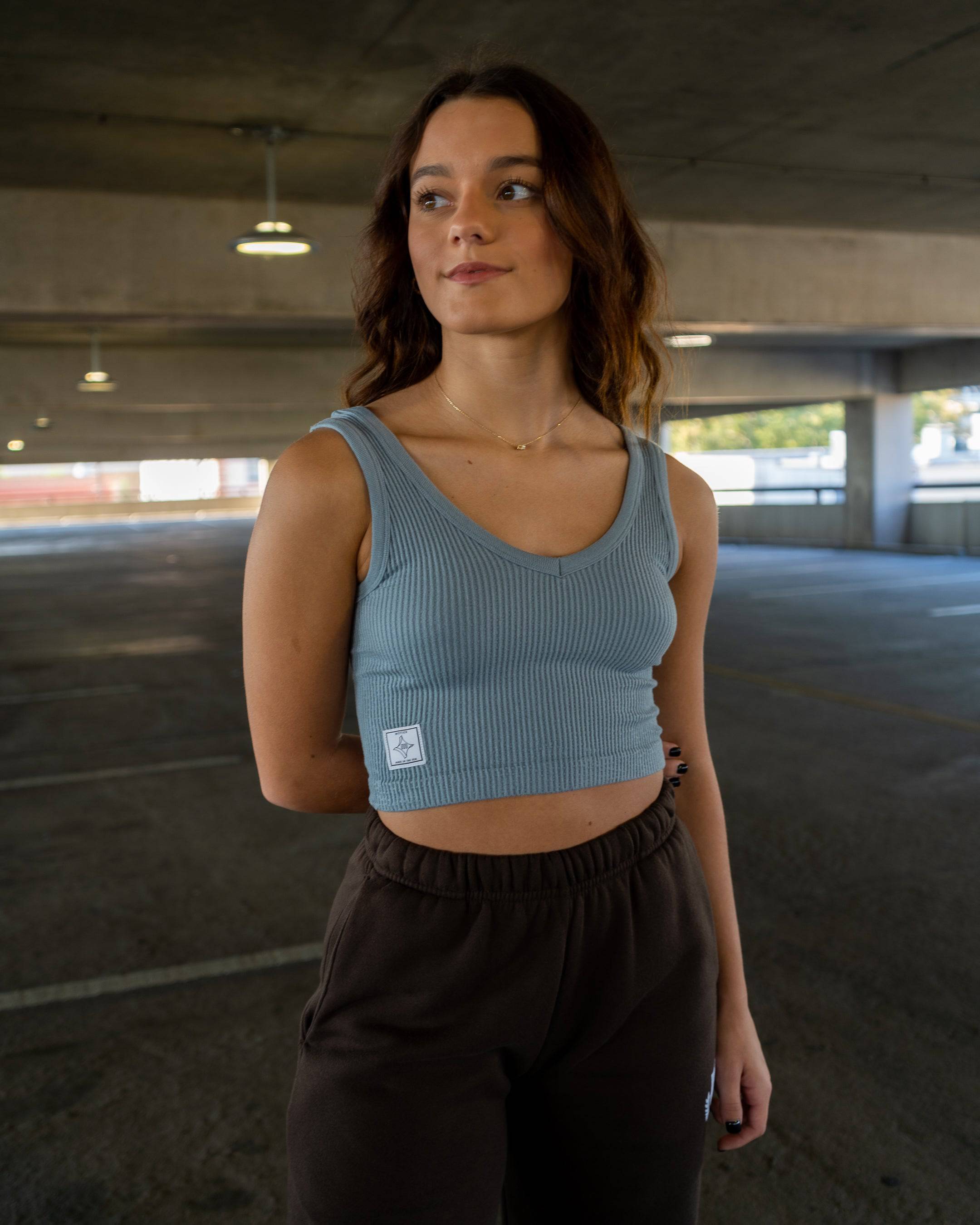 Ribbed V-Neck Seamless Tank (Dusty Blue) - Motier Lafayette 